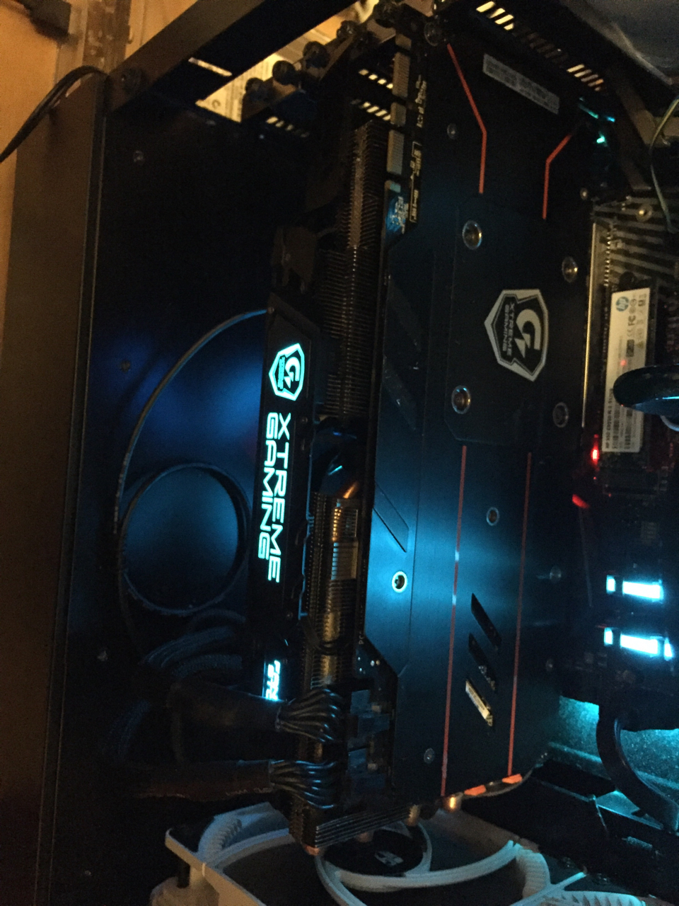 [电脑硬件][电脑硬件]技嘉萤火虫1080 2700