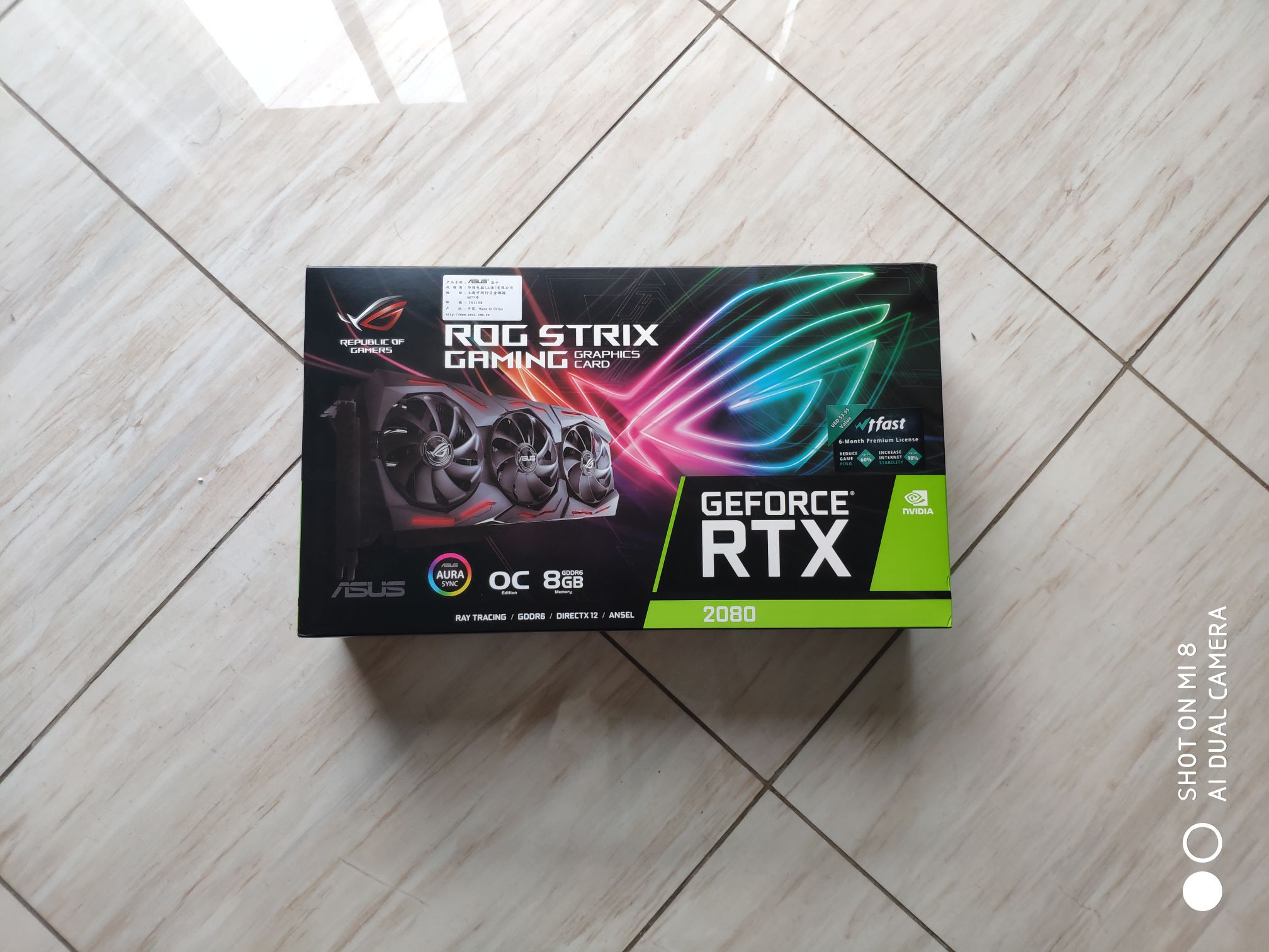 发个2080猛禽o8g开箱