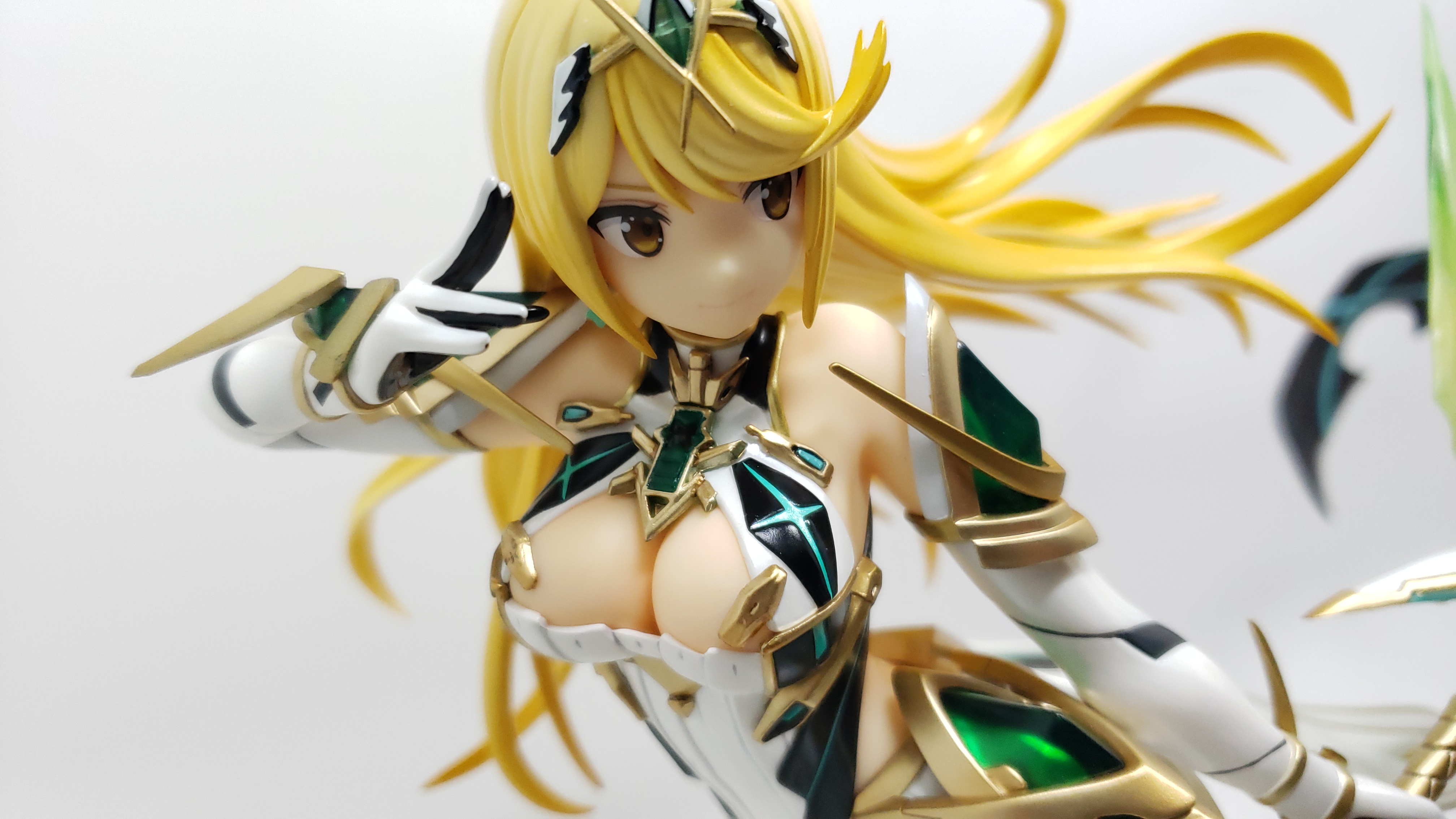 希卡利吼姆拉晒晒晒