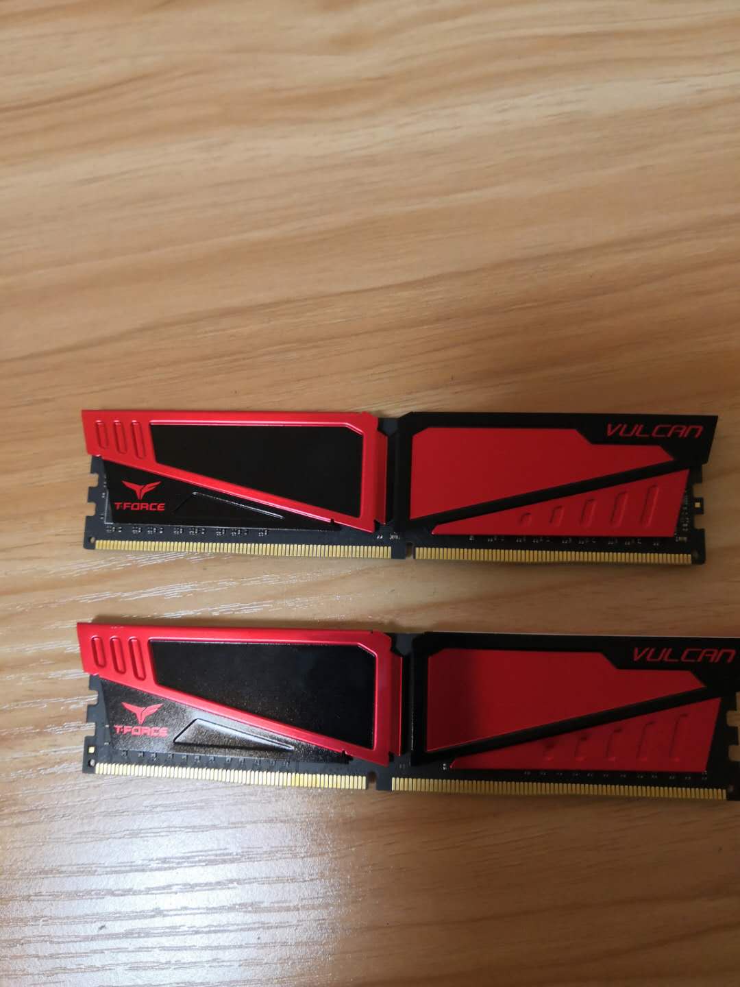 电脑硬件十铨火神ddr424008g2内存