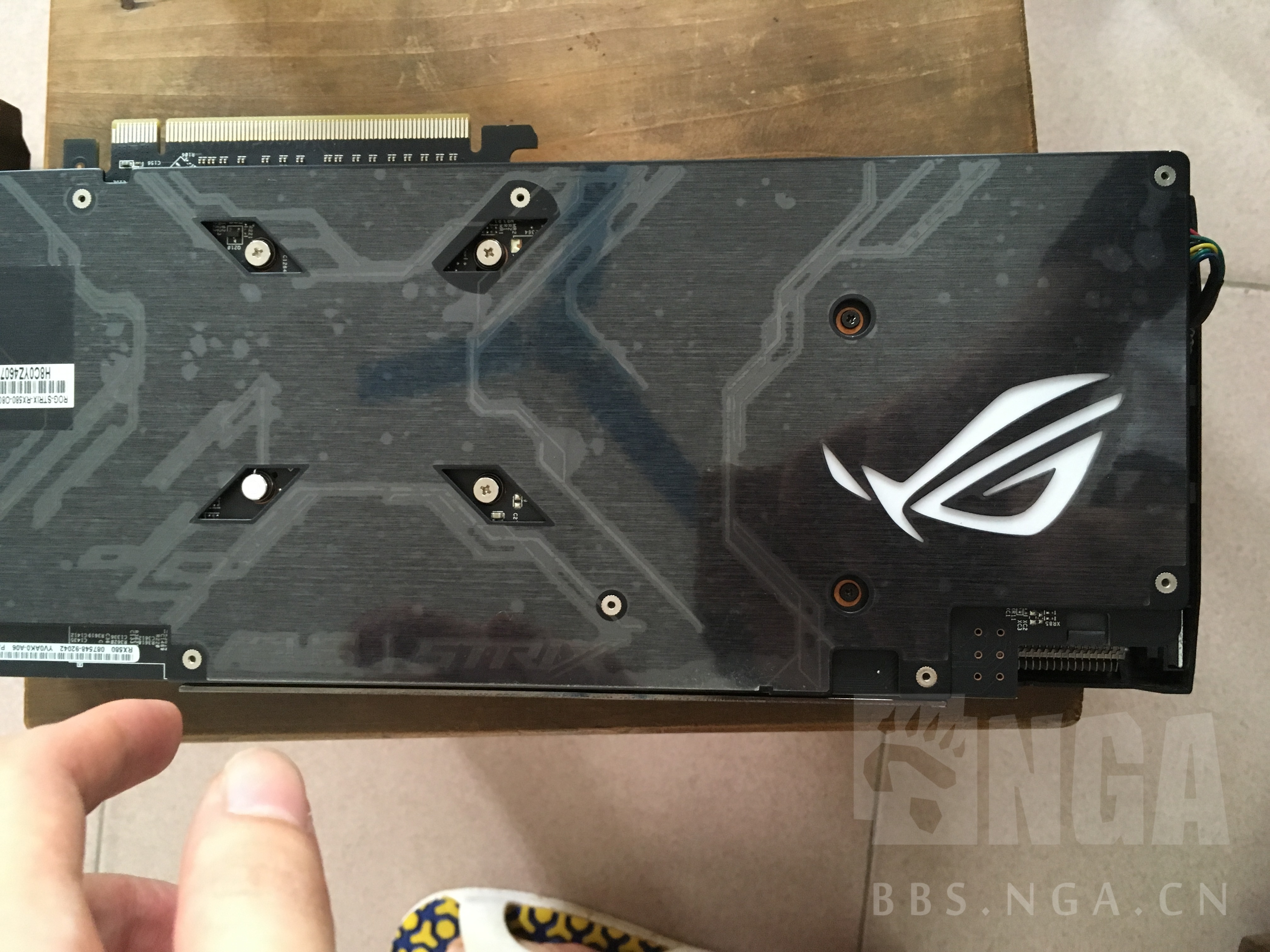 电脑硬件出个华硕rx580o8g猛禽966元