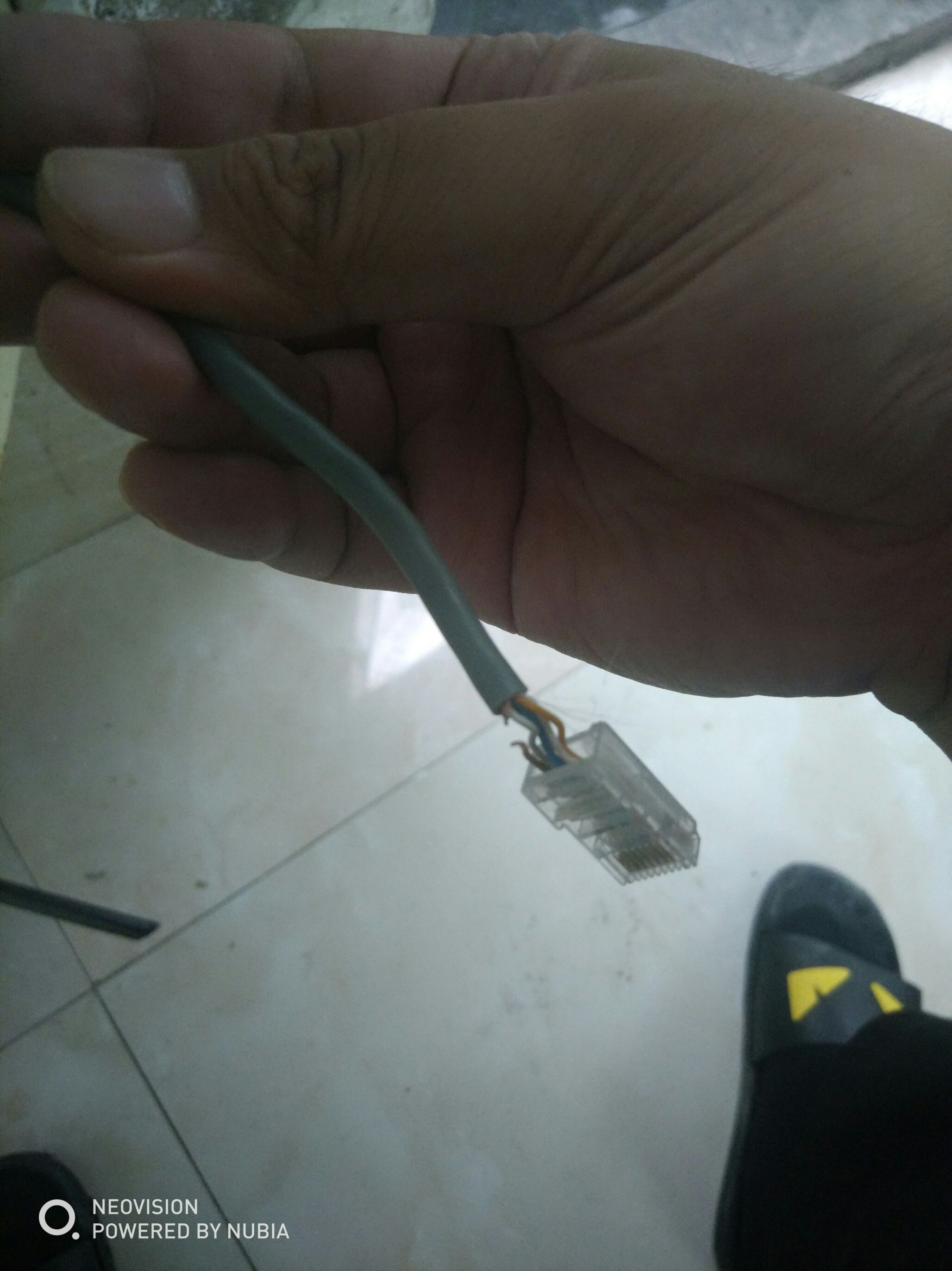 自爆网线水晶头线断了黑了钥匙不好意思