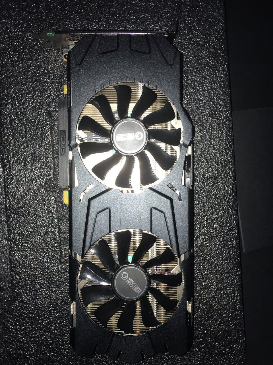 显卡自用影驰大将1080ti挂闲鱼4200