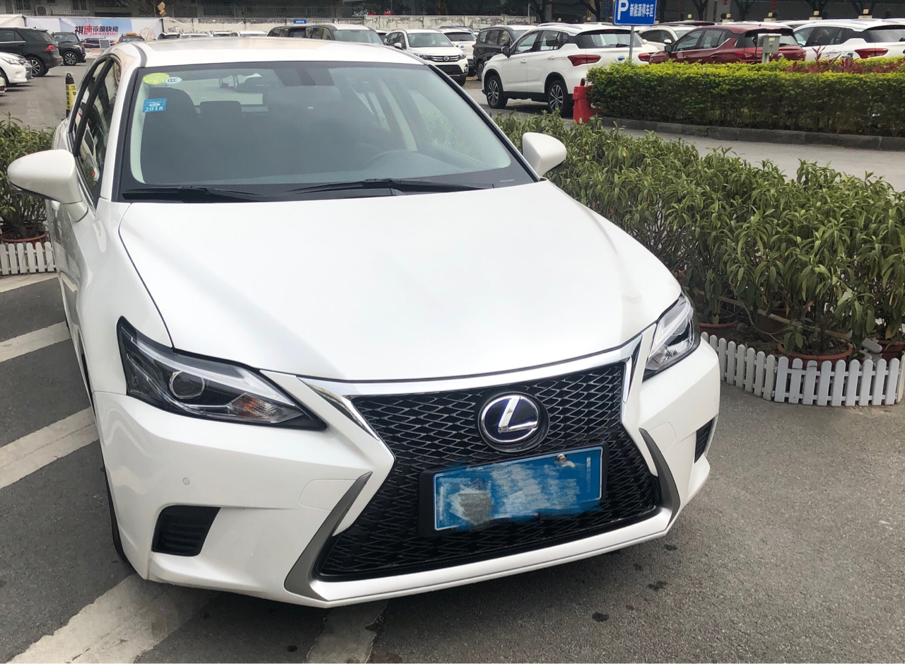 雷克萨斯ct200h,算不算25万内很适合女的开的一款车?