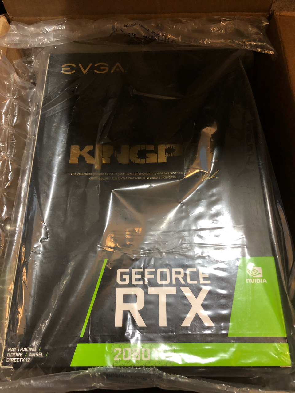 2080tikingpin到了开个箱加慢慢更新超频测试下礼拜换机箱能有更多kp