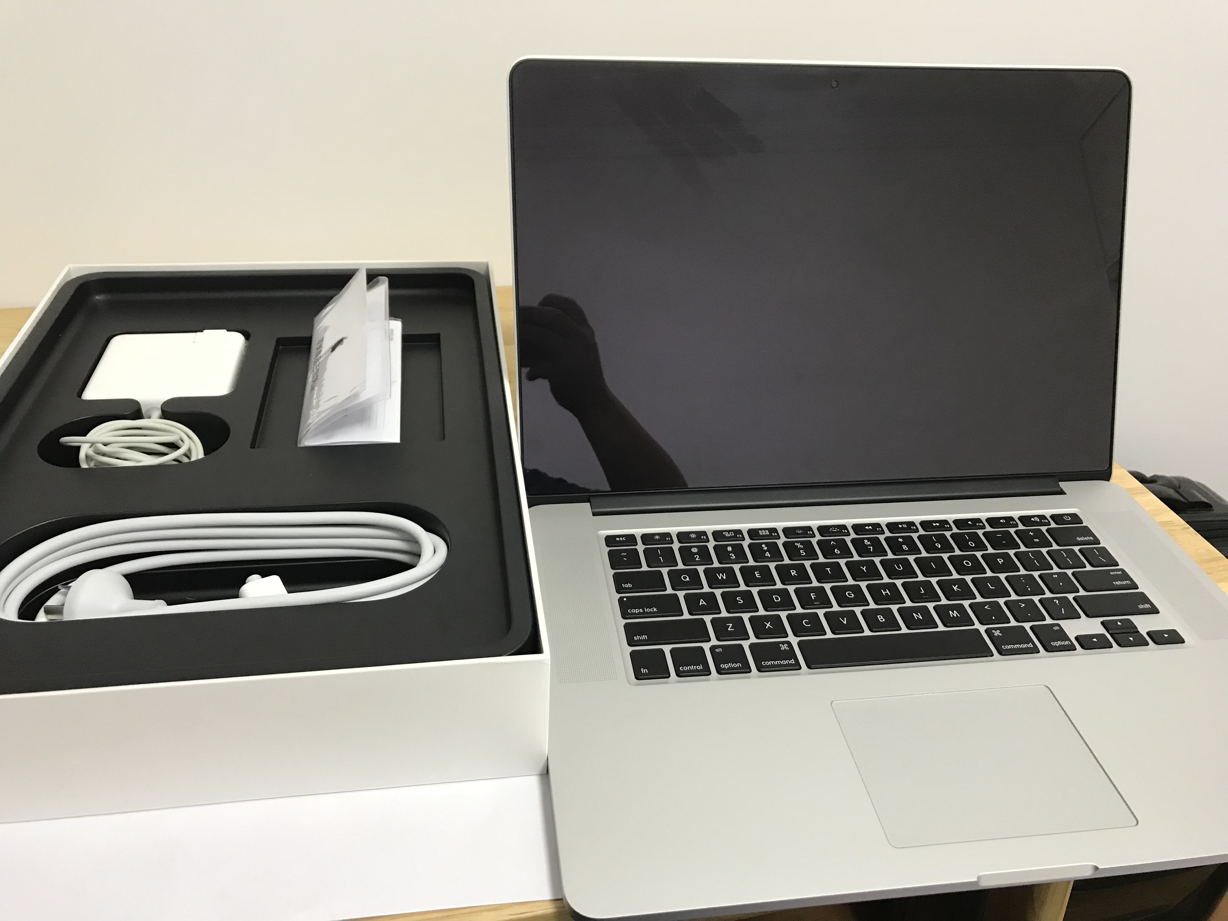 电脑整机出台成色很好的macbookpro15寸2015款顶配