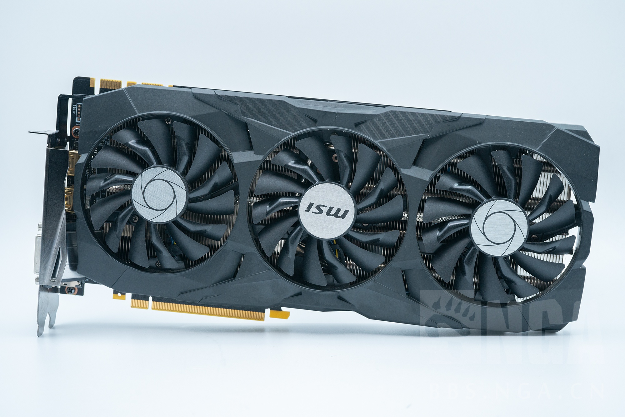 电脑硬件3800出一张微星1080ti暗黑龙爵