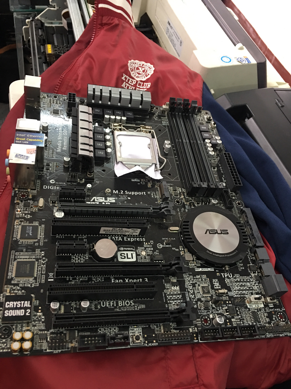 电脑硬件华硕z97ar主板400到付已出