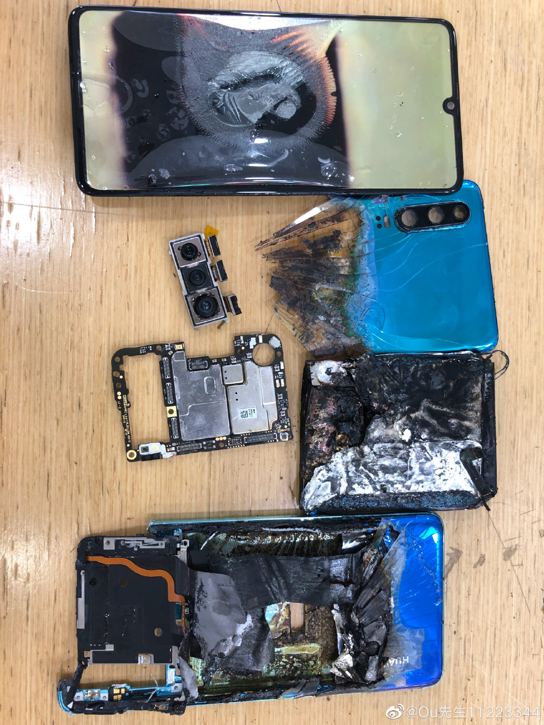 天太热网友新买10天的华为p30爆炸上微博维权