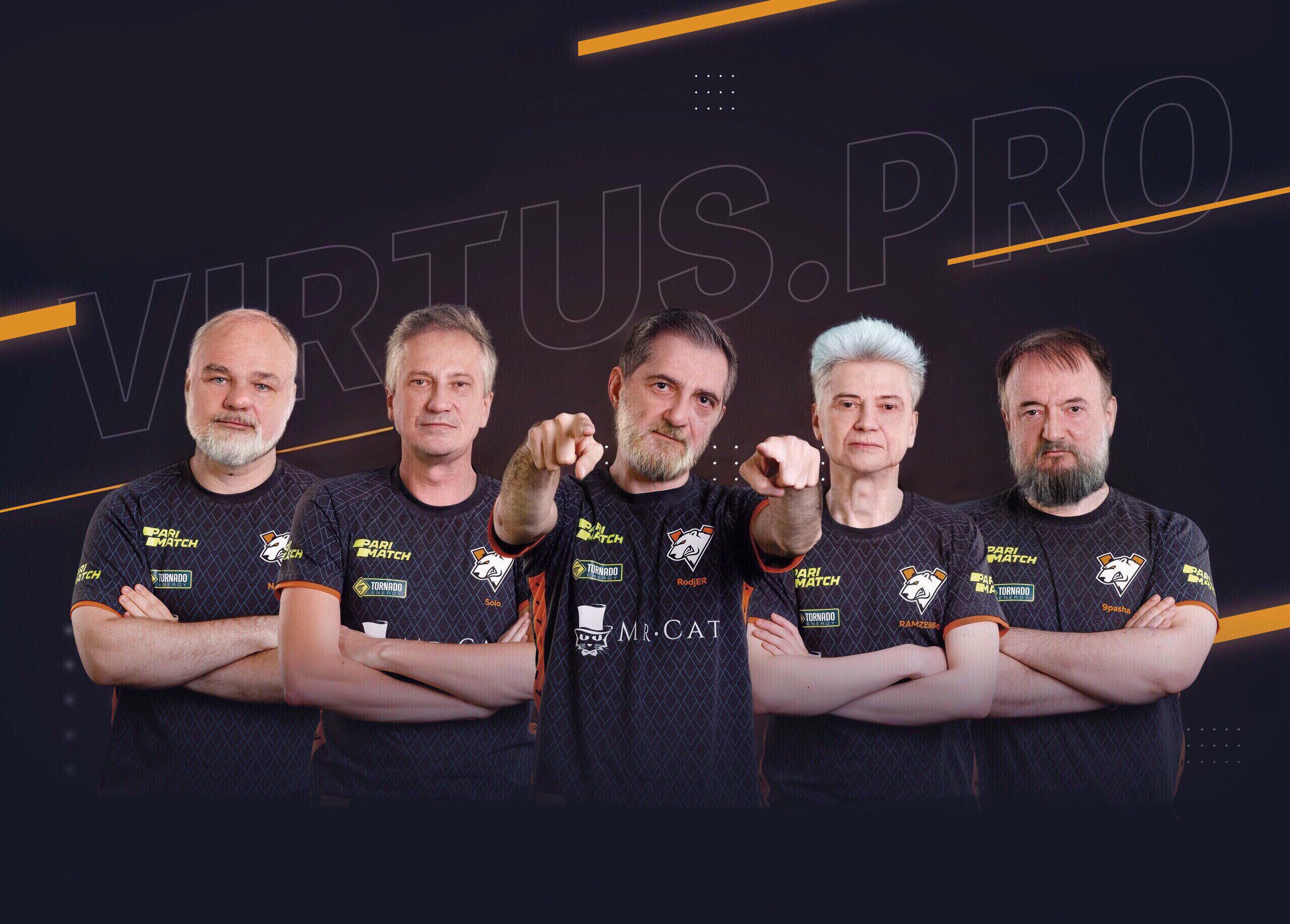 今天掀起了老年版队员队照的风潮更新og