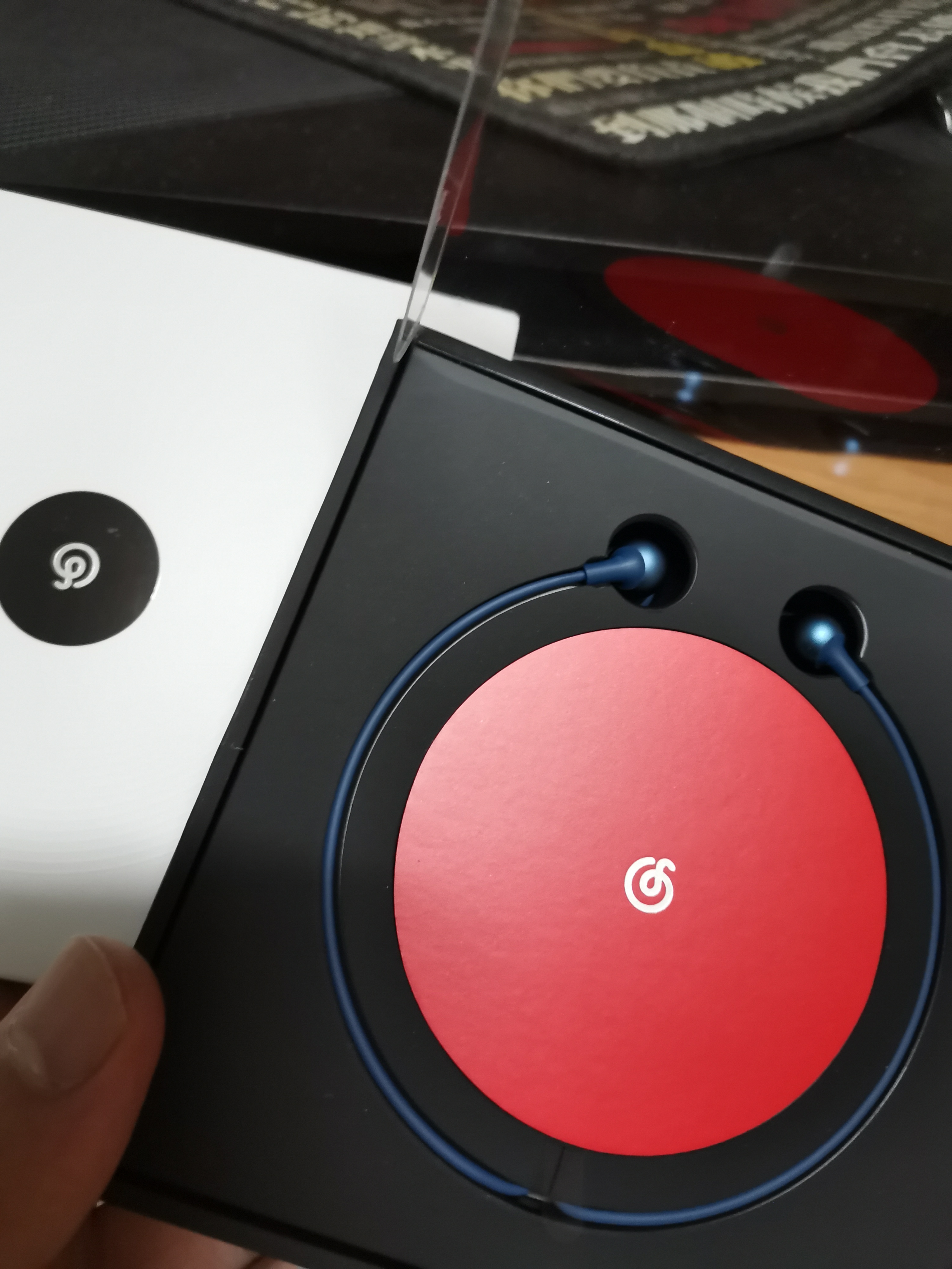 49块买了个网易云耳机这包装