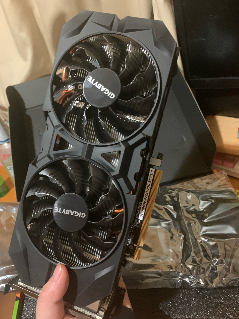 技嘉gtx9602g显卡图片