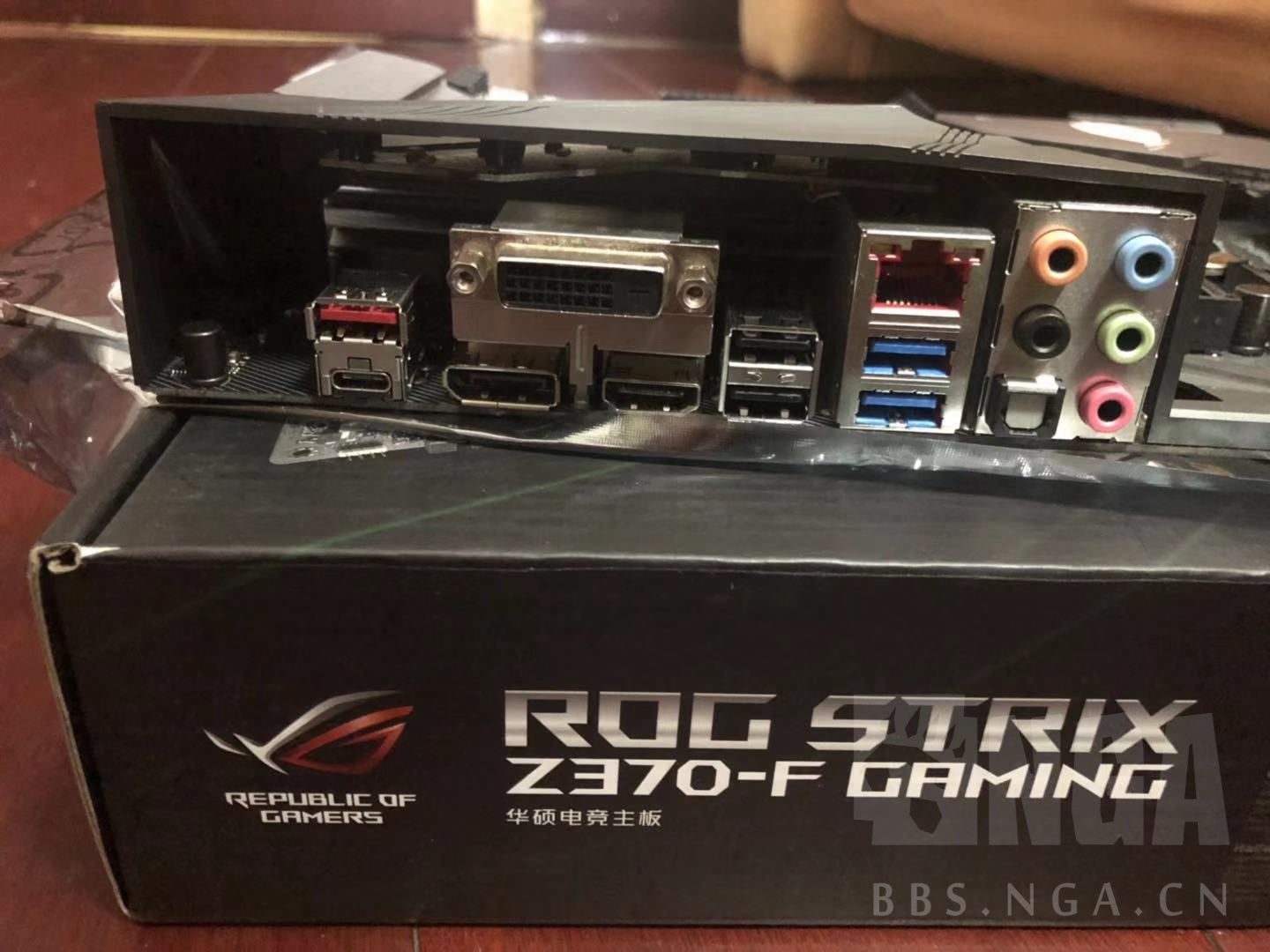 电脑硬件华硕rog猛禽z370fgaming主板和耕升gtx1070追风