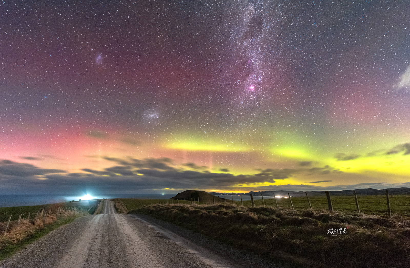 星旅程南极光昨天的南极光梦幻像音符般跳动
