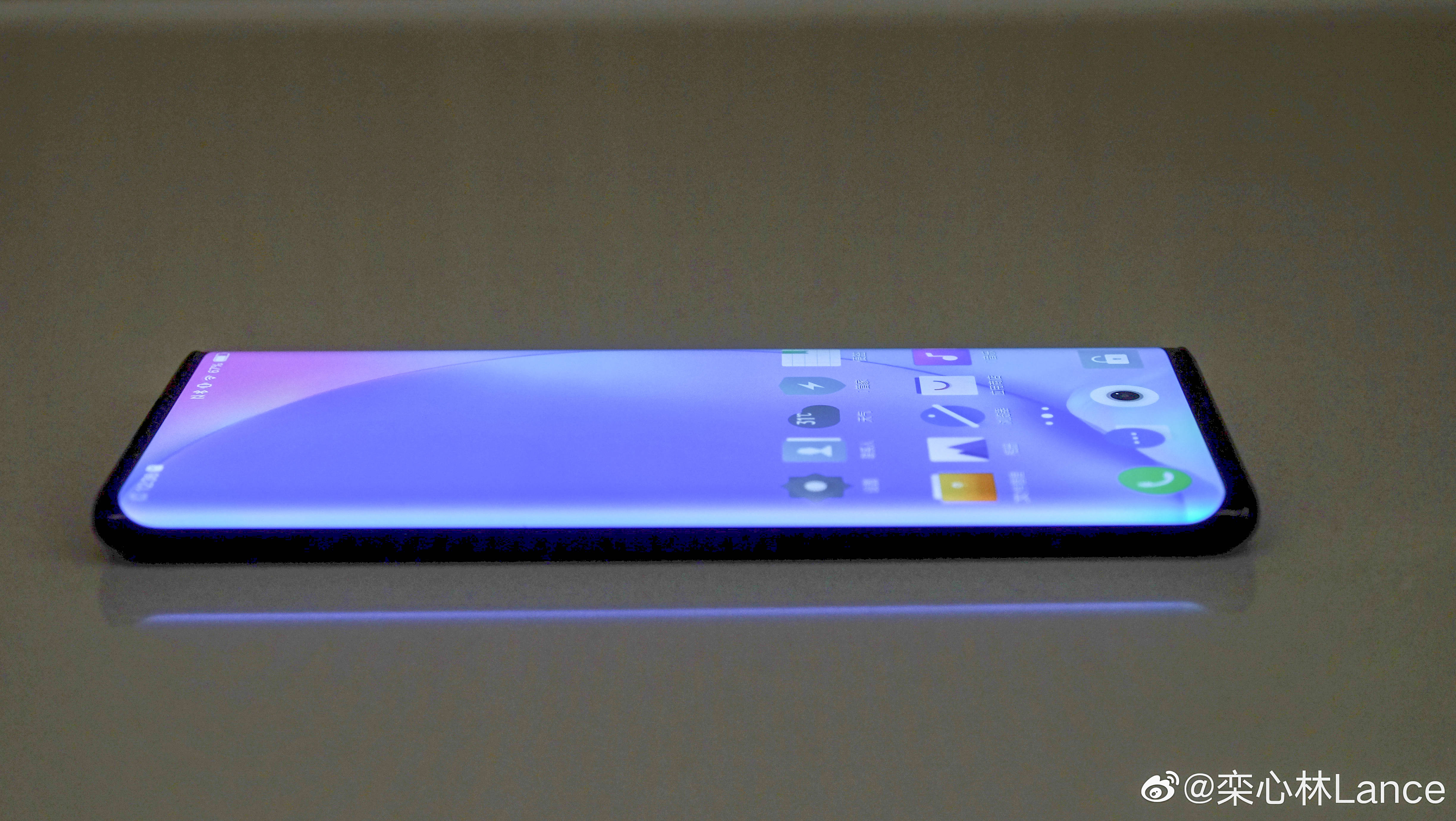 vivonex新机微博新外观图