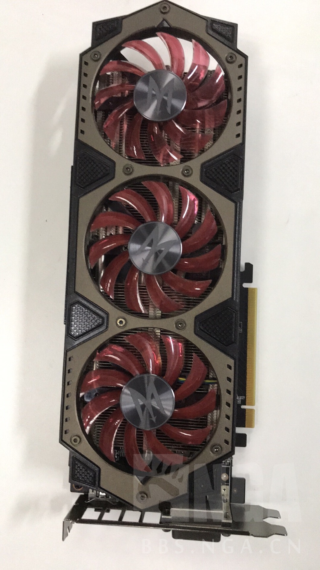 电脑硬件出一个影驰gtx9602ggamer6pin供电三风扇暂出