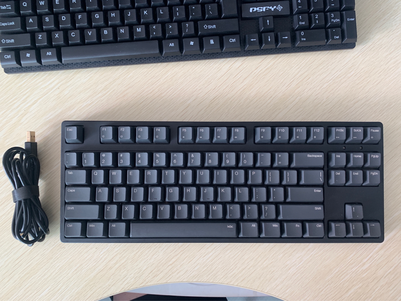 电脑外设已出ikbcdc87黑色茶轴无线蓝牙双模键盘