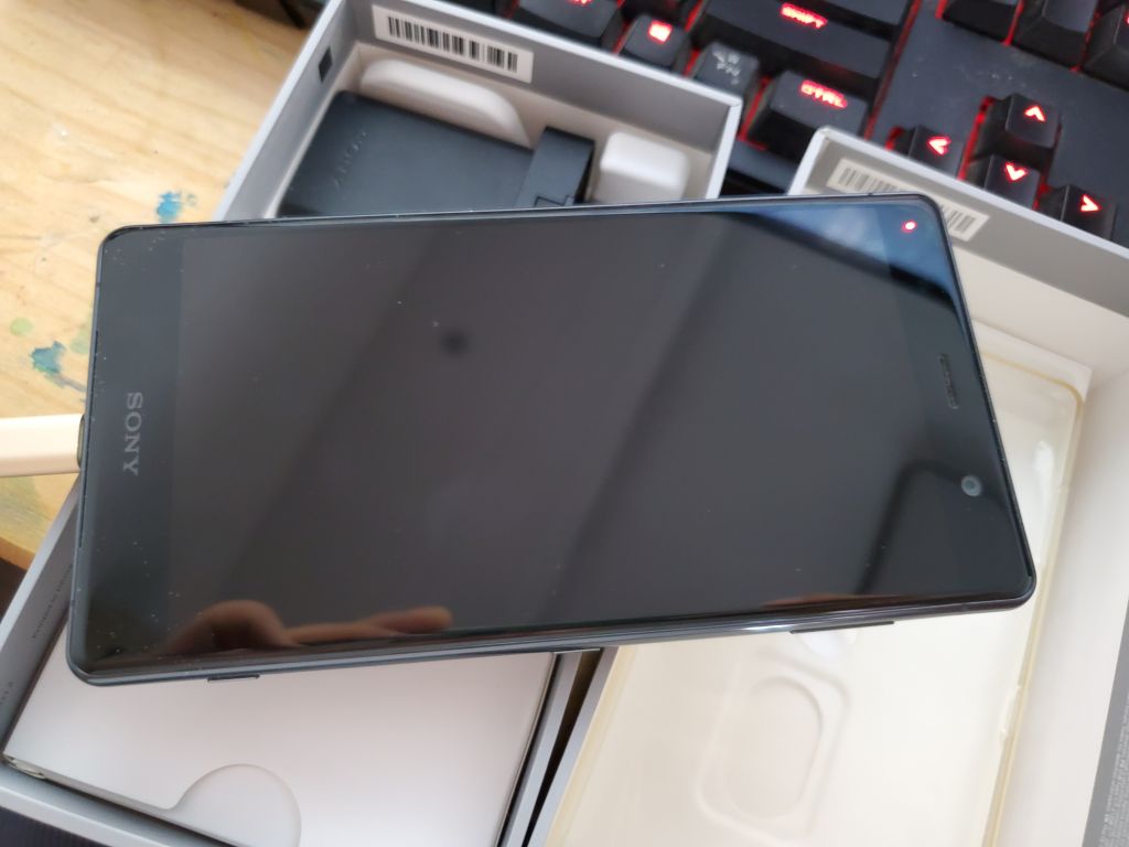 手机平板港版索尼xz2p64g已刷国行1400包江浙沪