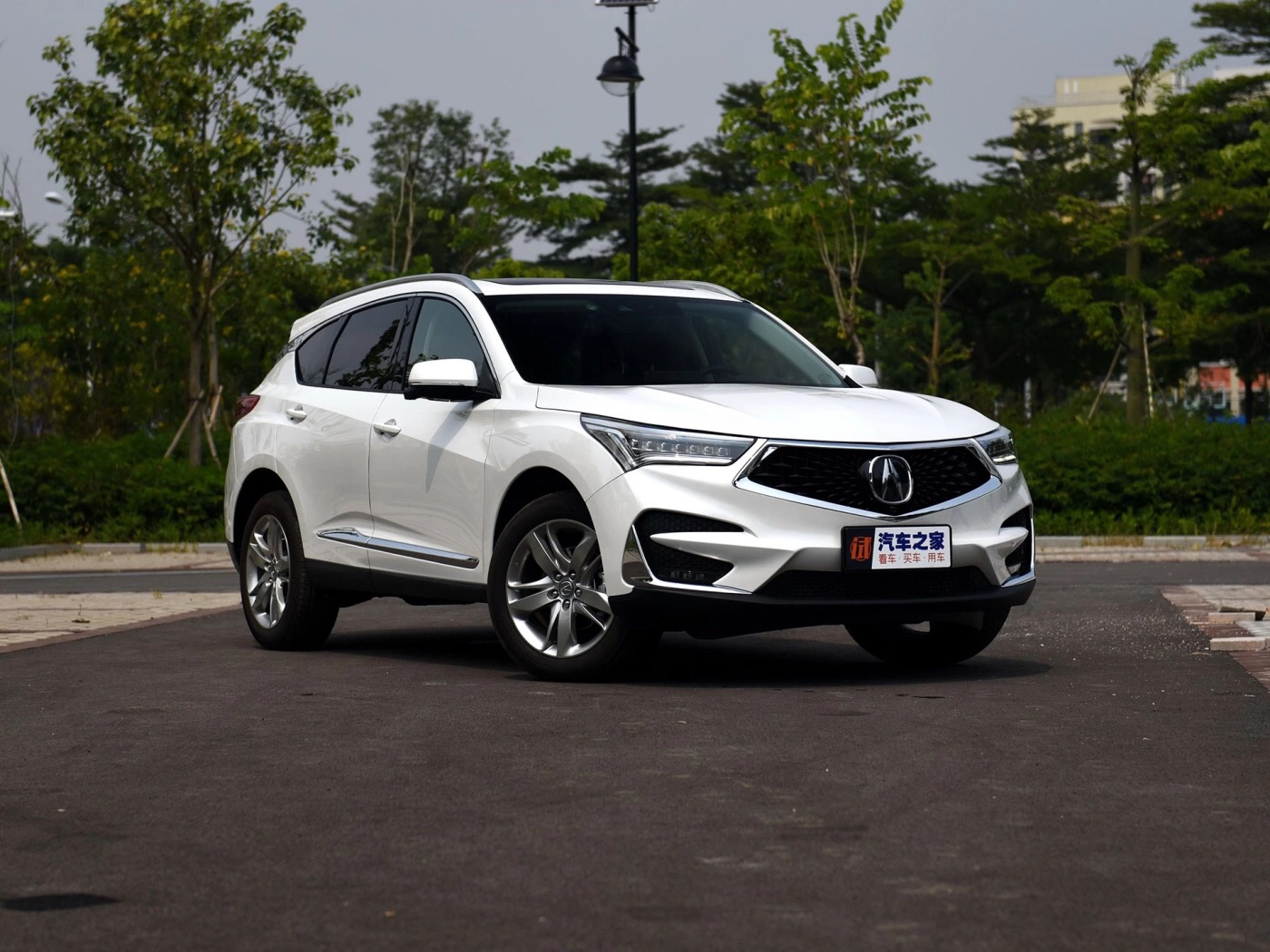 我有点想双持阿库拉然后被朋友喷了