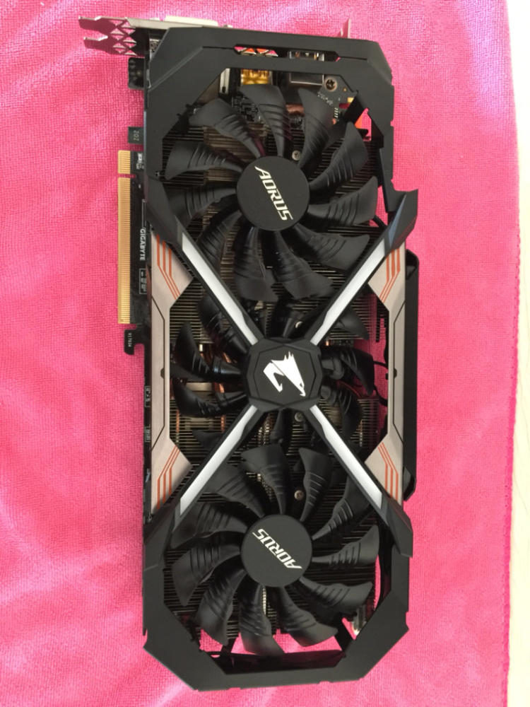 电脑硬件显卡出售出售张在保技嘉小雕1080ti