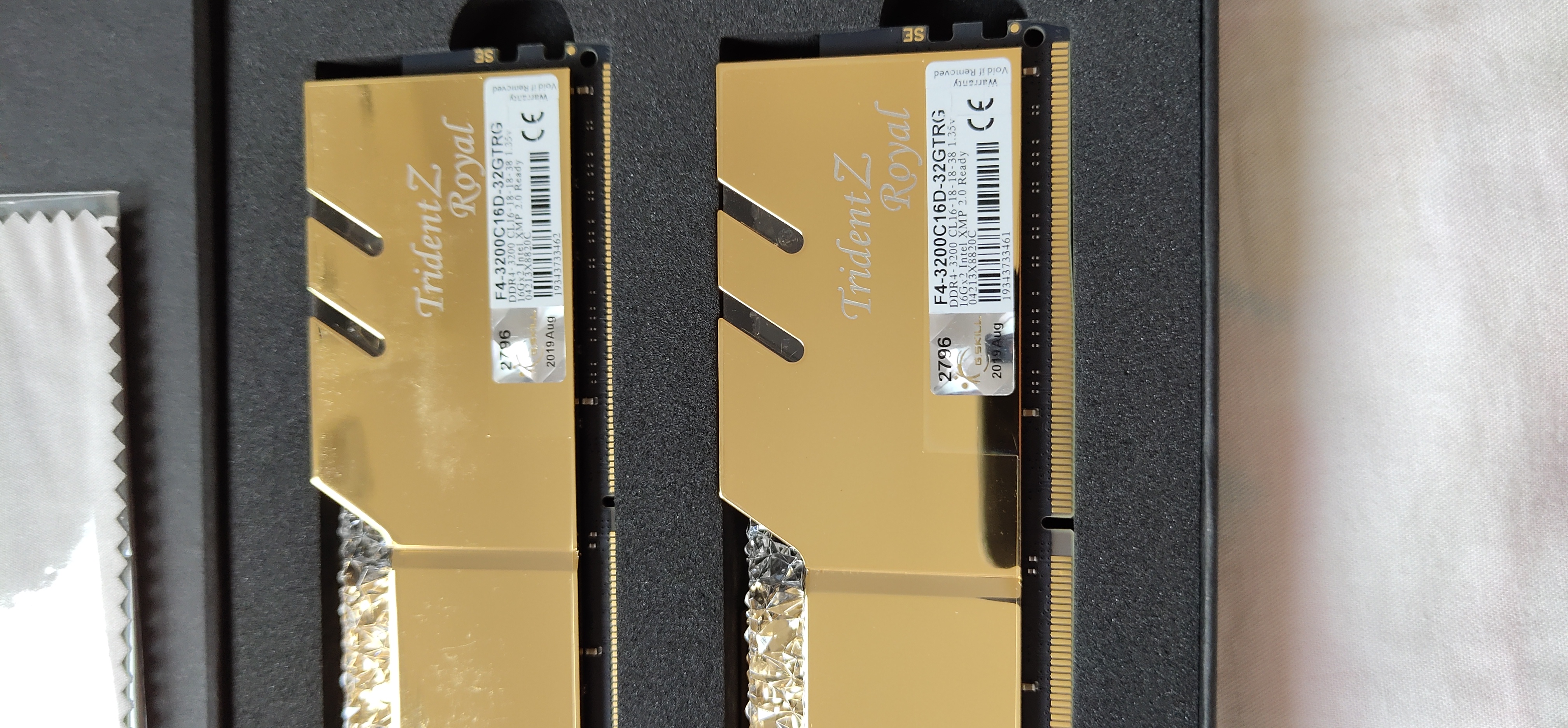 二手交易芝奇皇家戟金色ddr43200162合计32g两套全新更新链接