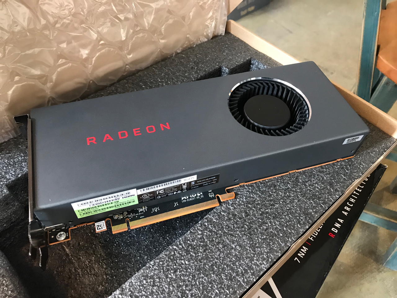 电脑硬件出一张蓝宝石rx570099新