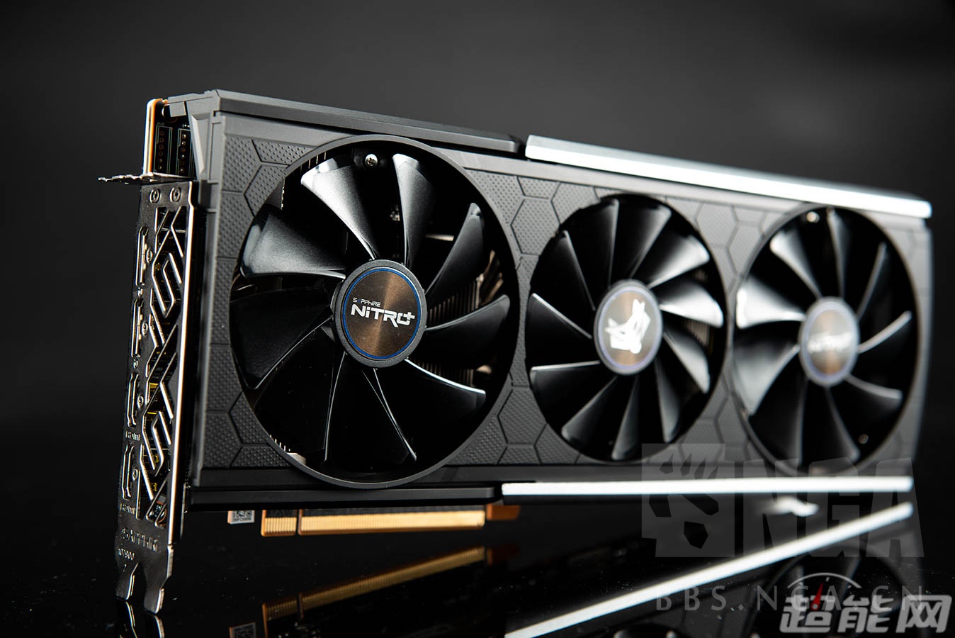 我没忽悠你们,蓝宝石nitro  rx 5700 xt真的开卖了