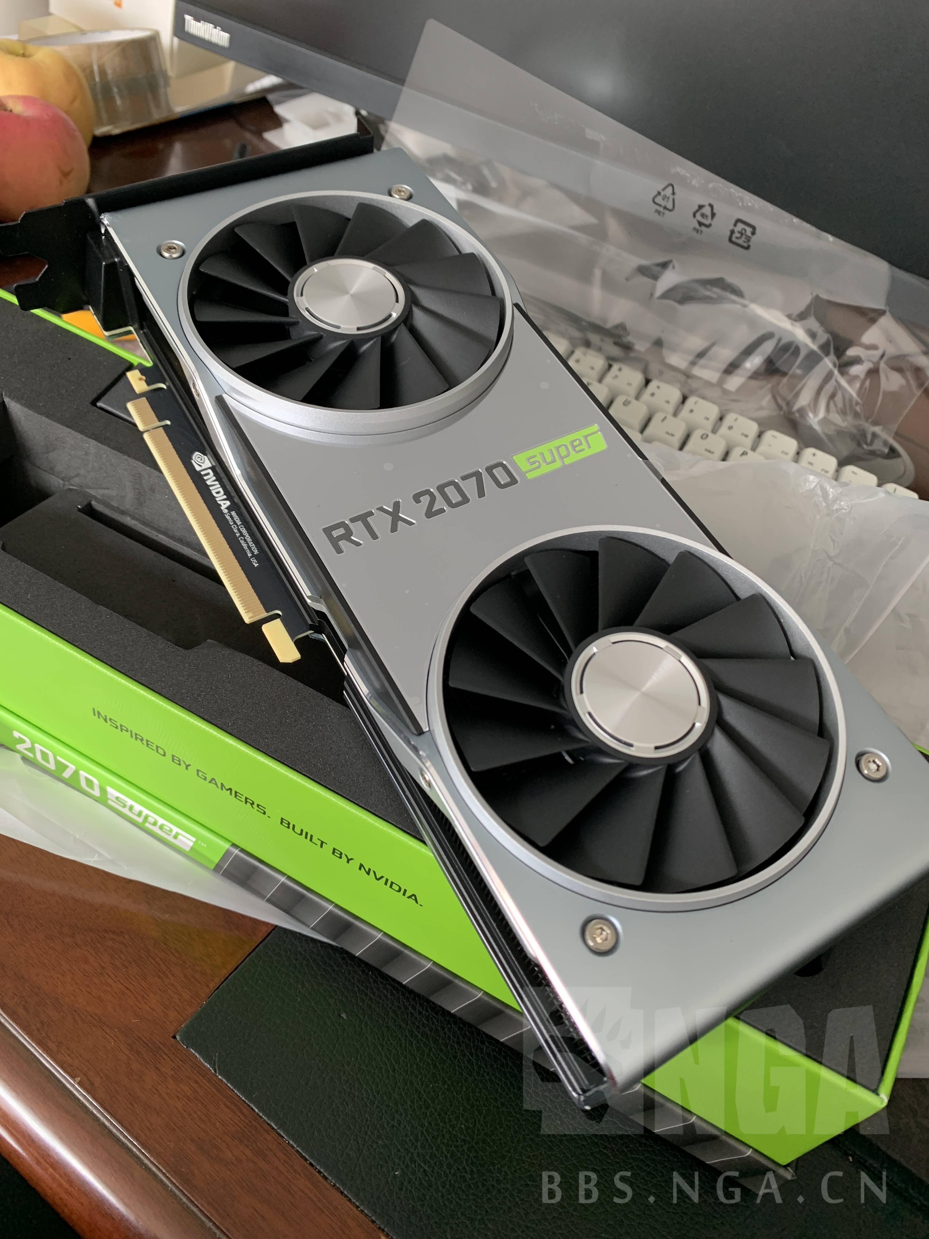 硬件产品讨论作业贴无聊开个箱nvidiageforcertx2070superfounders