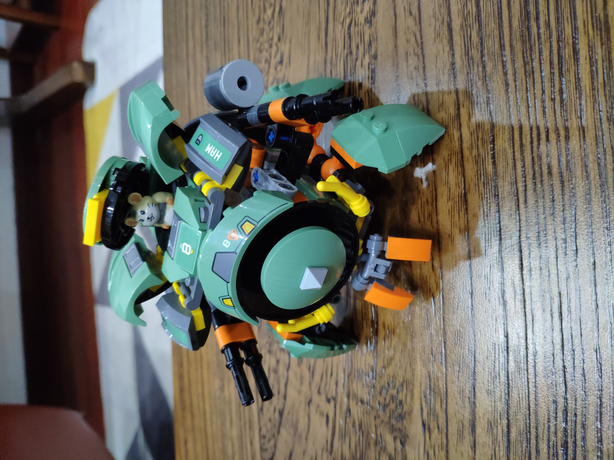 来啦来啦,新鲜出炉的乐高破坏球