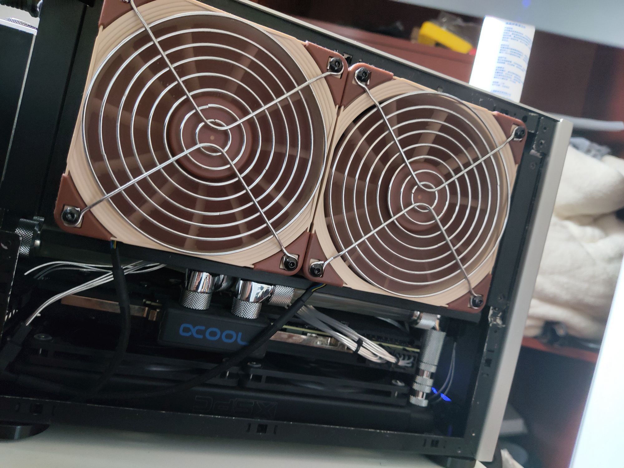 电脑硬件电脑整机ncasem1分体水冷双240mm冷排9900k2080tix34p