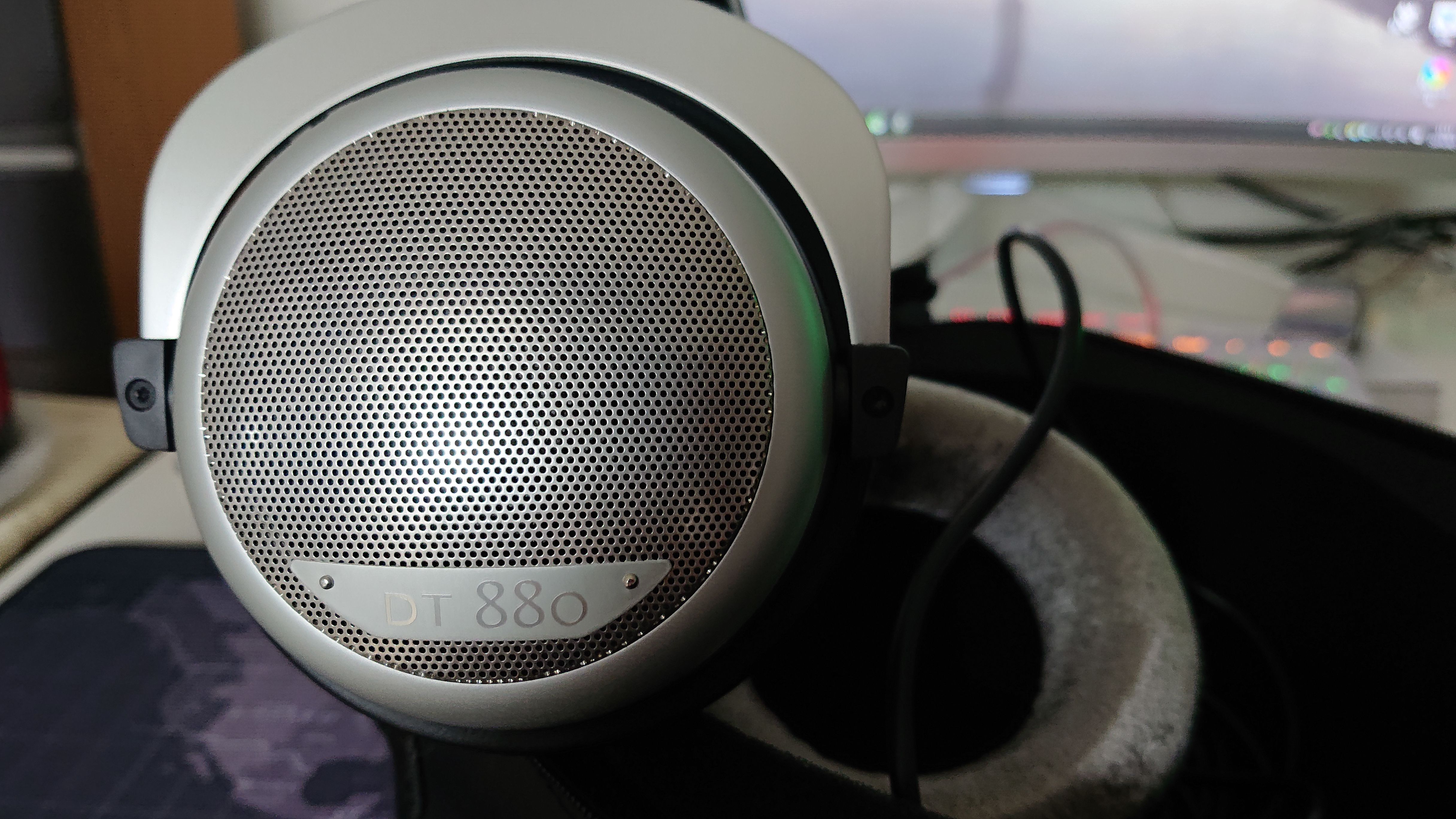 耳机音响拜亚动力beyerdynamicdt880头戴hifi半开放式耳机32欧