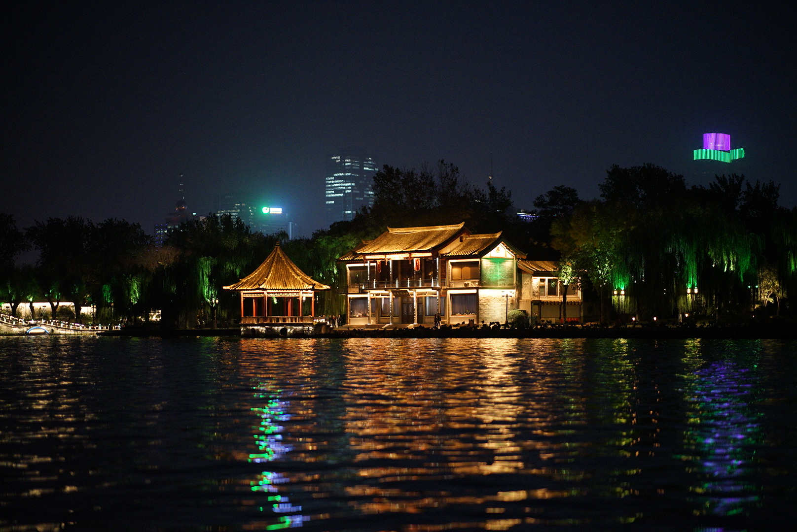 发一波济南大明湖的夜景(最后还有福利 nga玩家社区