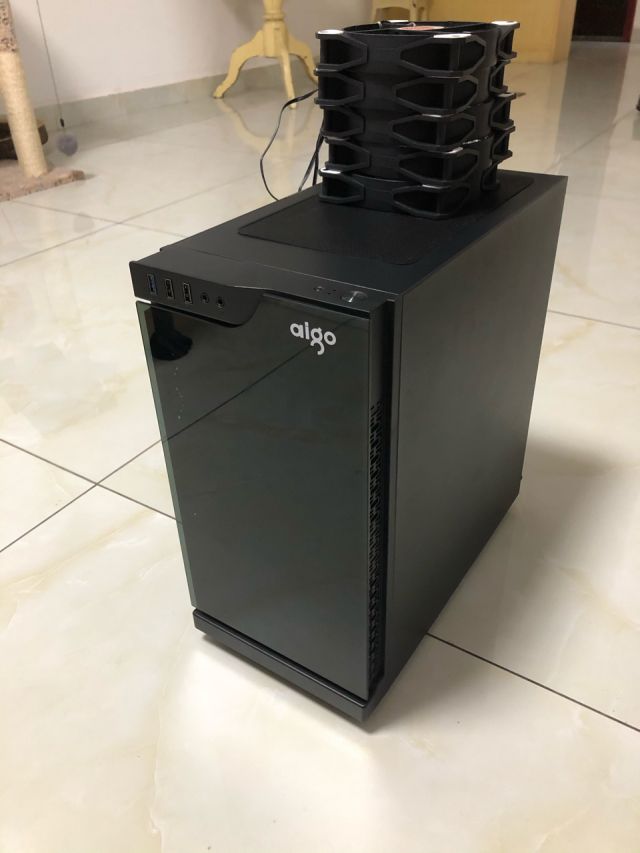 [电脑外设]长沙出个杂牌子松人r240曲面显示器