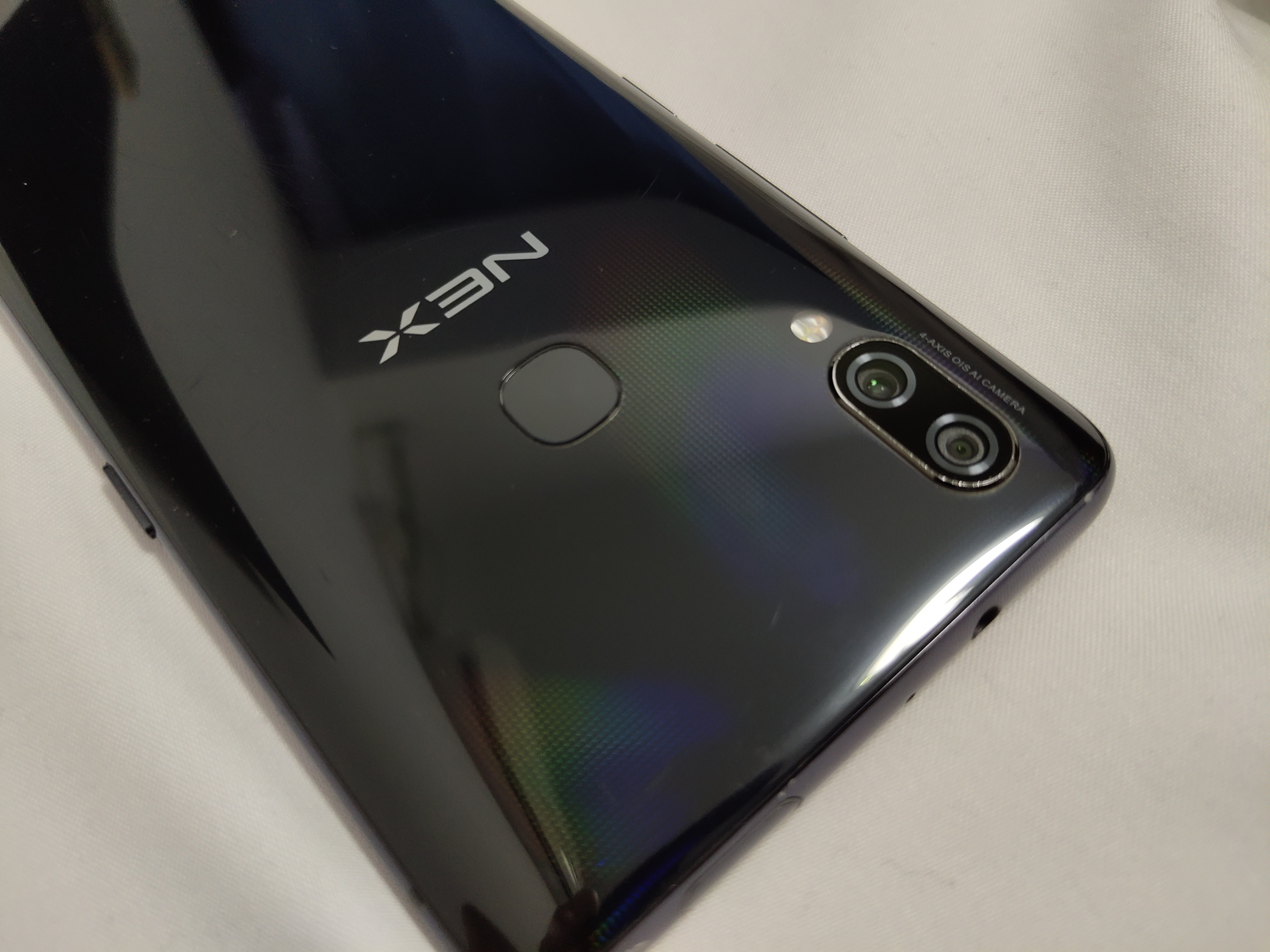 手机平板已出800出一台vivonexa