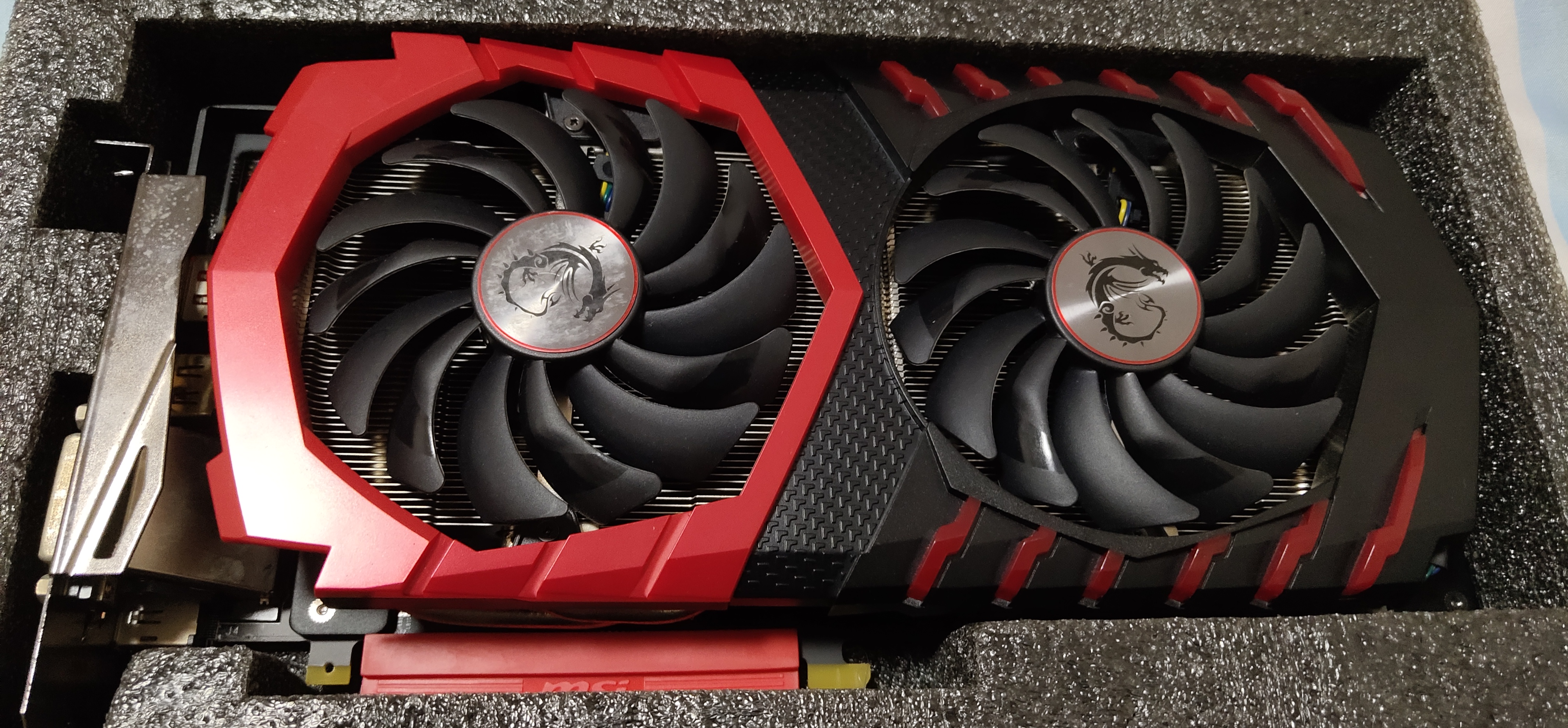 [电脑硬件]本来想出华硕588,现在决心出微星红龙1066