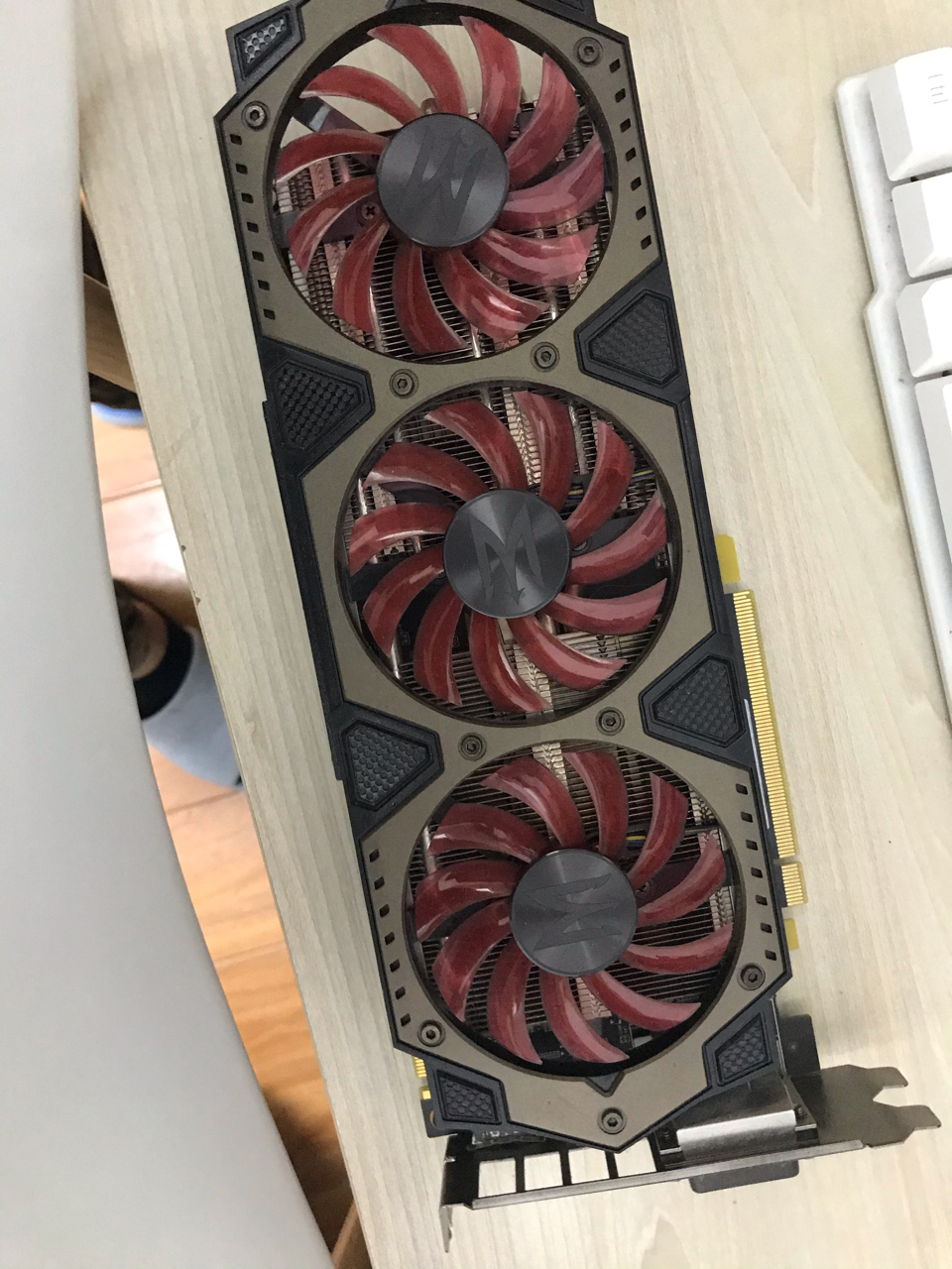 电脑硬件gtx960影驰4g