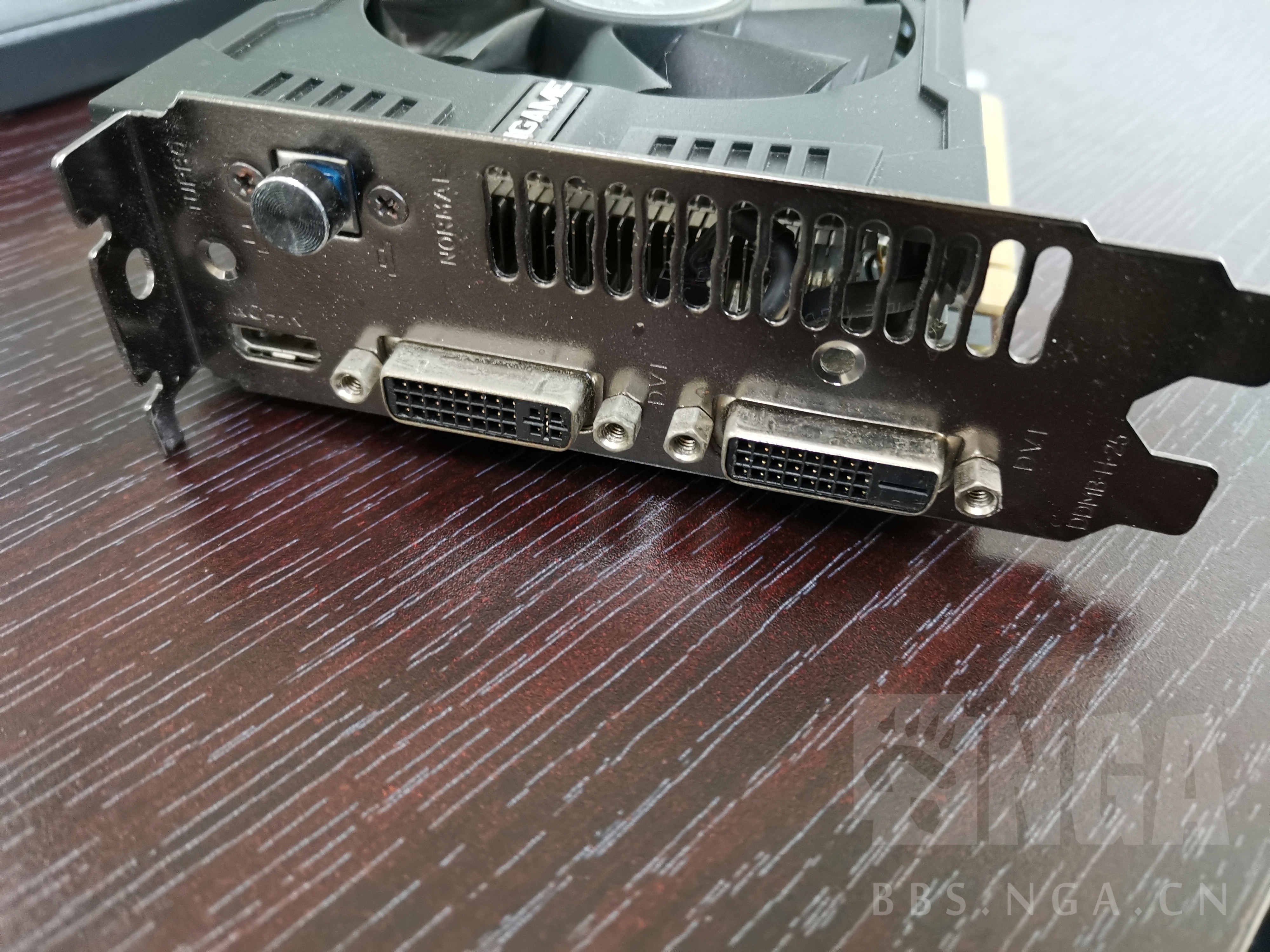 电脑硬件七彩虹750ti6pin供电送双4p转6p线协德ddr316008g2根出