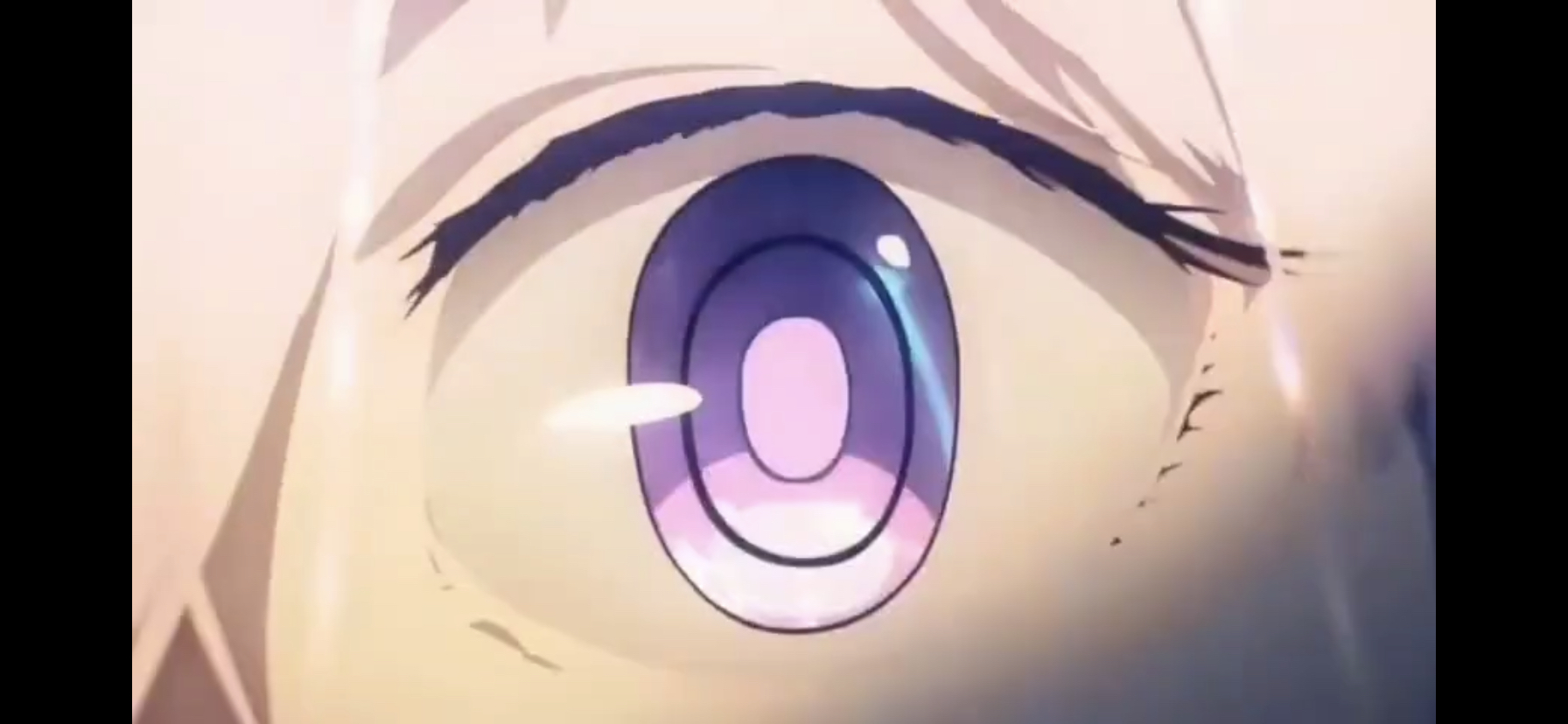 pv里的这几道彩色光柱真的像查理曼宝具里的