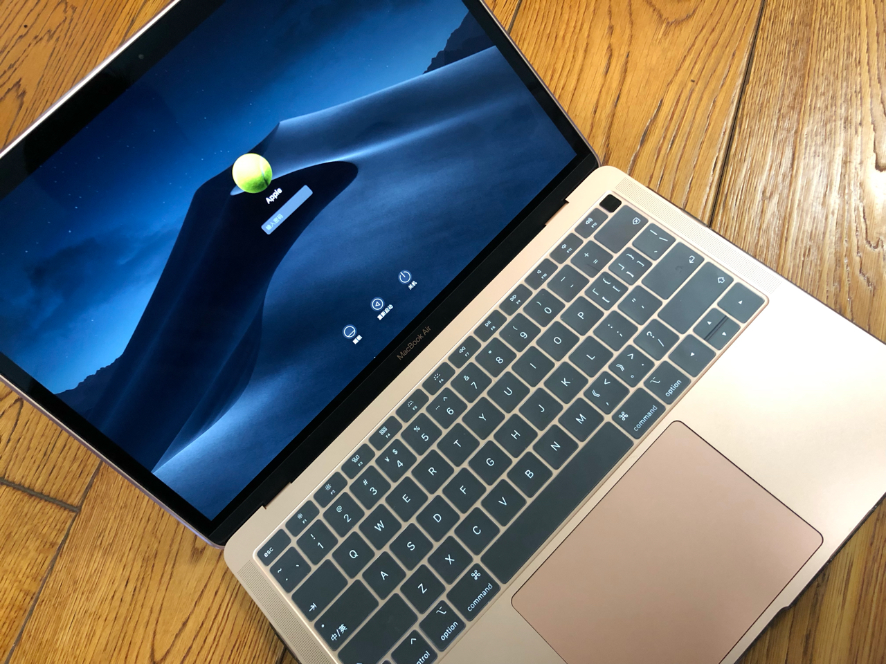 电脑整机2018款macbookair8128金色价格5300自刀200