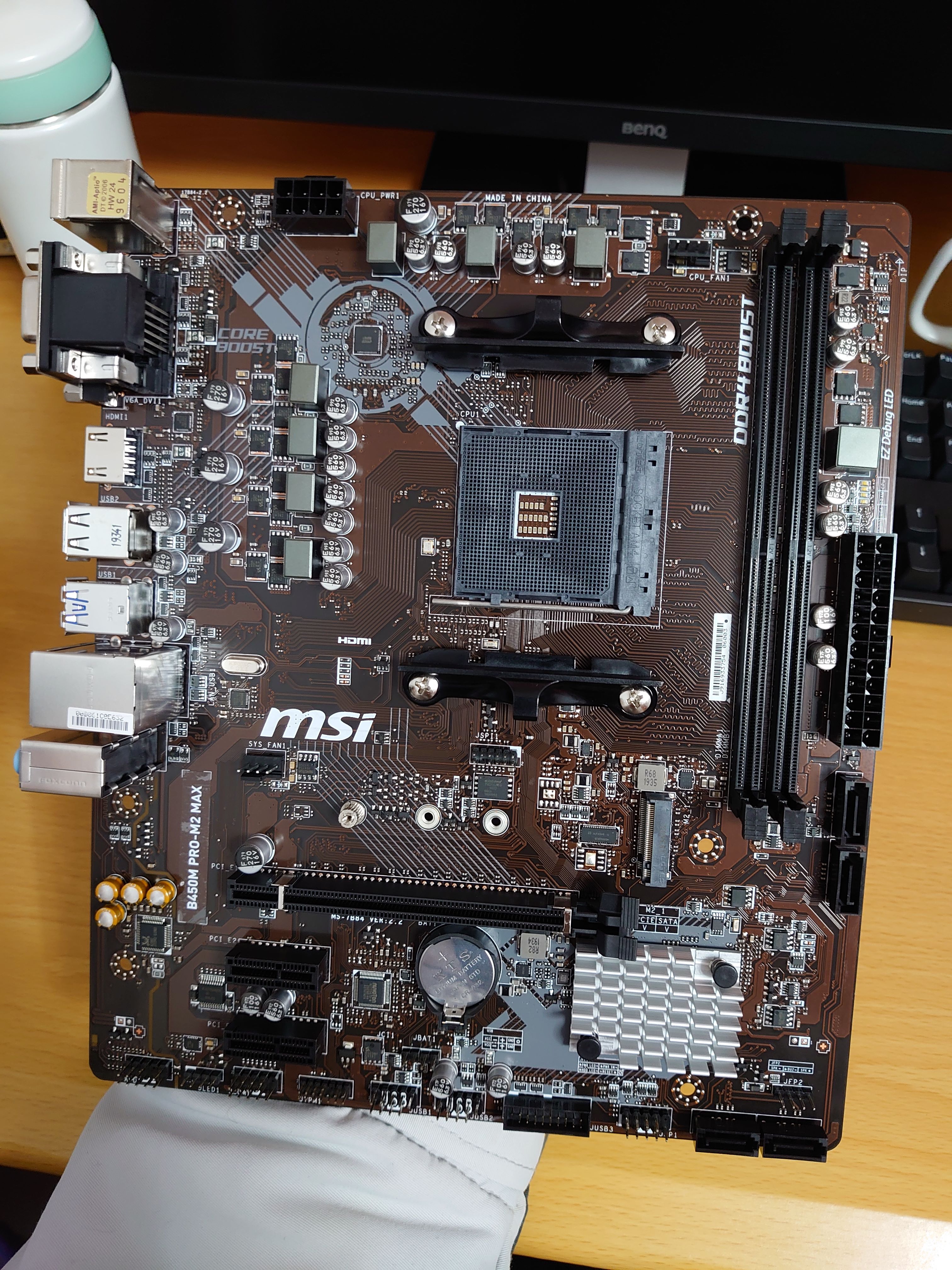 速龙3000g搭配微星b450mprom2max上机