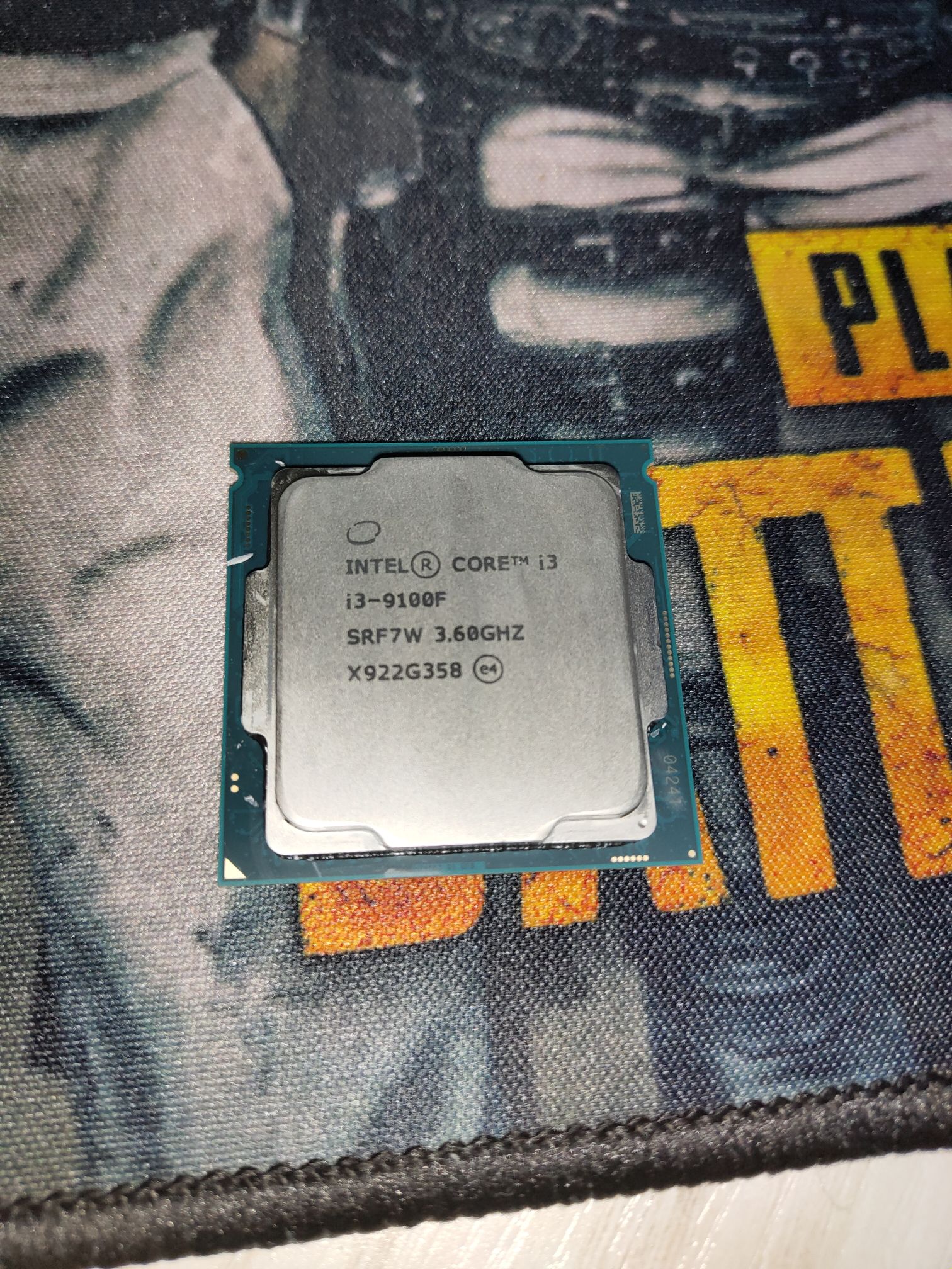 已出电脑硬件9100f盒装技嘉b365m小雕海盗船马甲条240082打包1200包邮