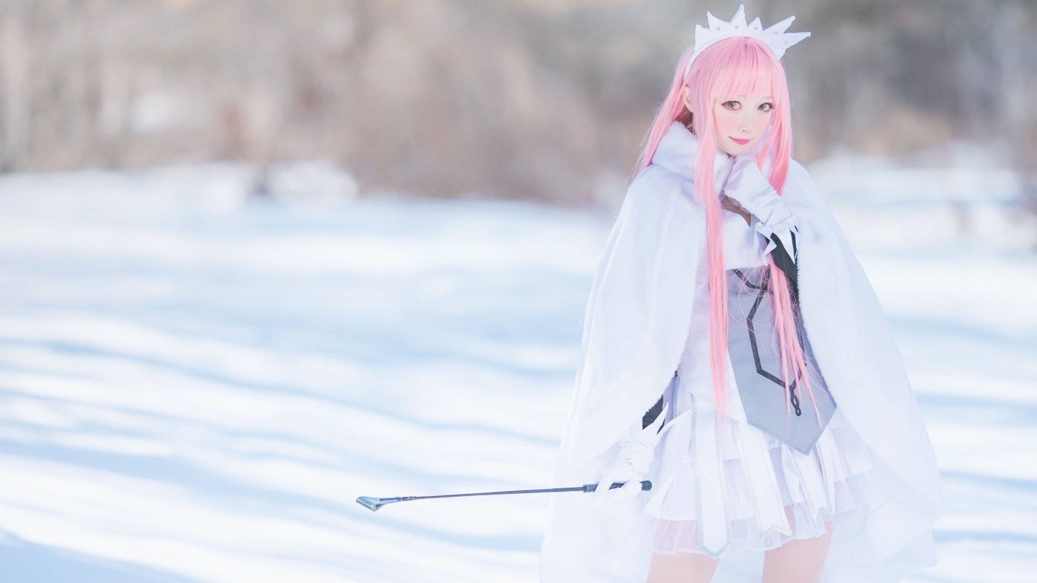 搬运cos雪地里的梅芙女王