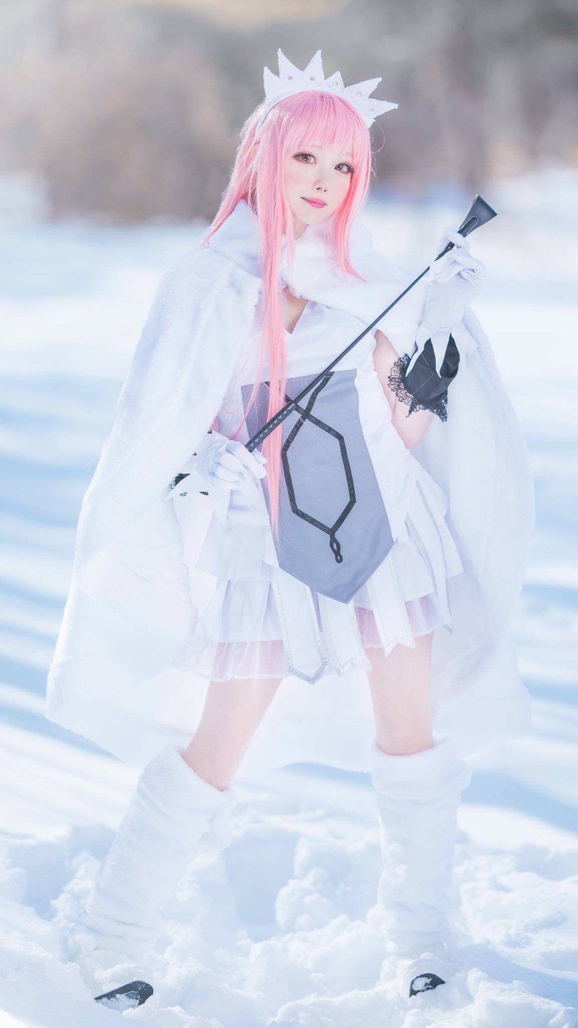 搬运cos雪地里的梅芙女王