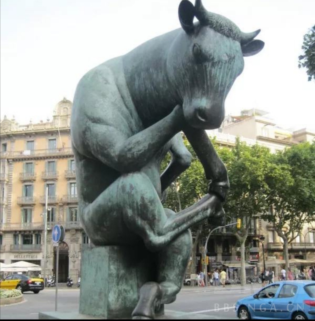 牛头人的坐姿我怎么感觉跟个憨批一样