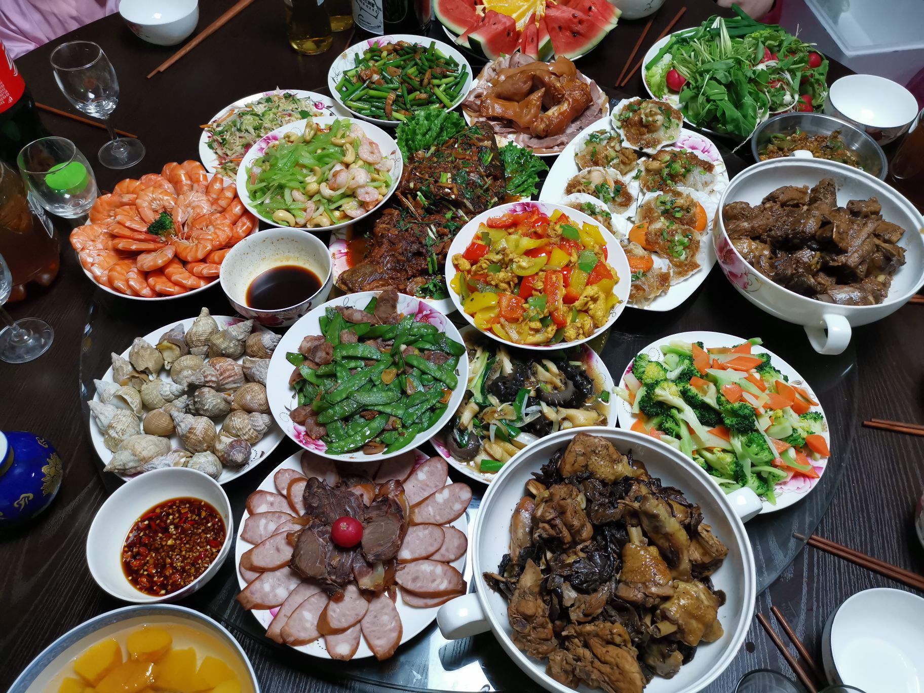 破事水大家一起来晒一下家里的年夜饭吧