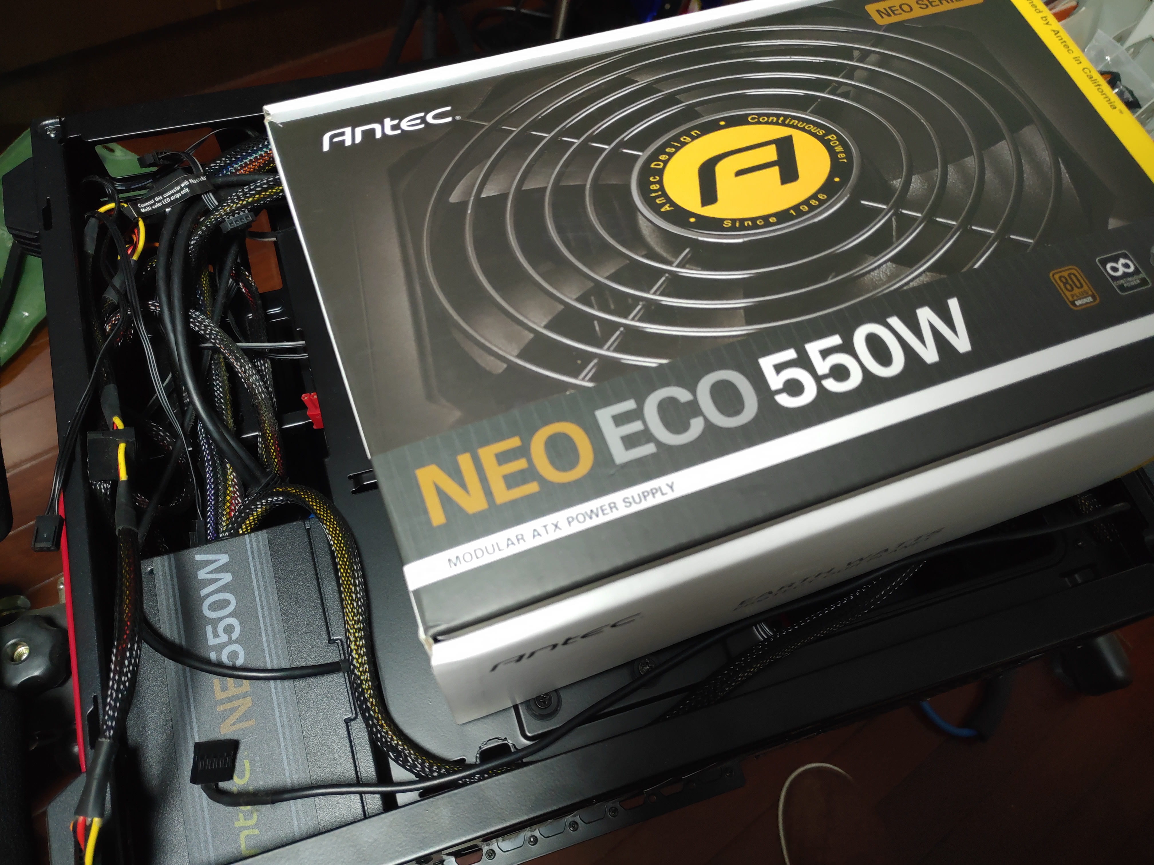 机箱电源]追风者p300 安钛克550w半模组=$233