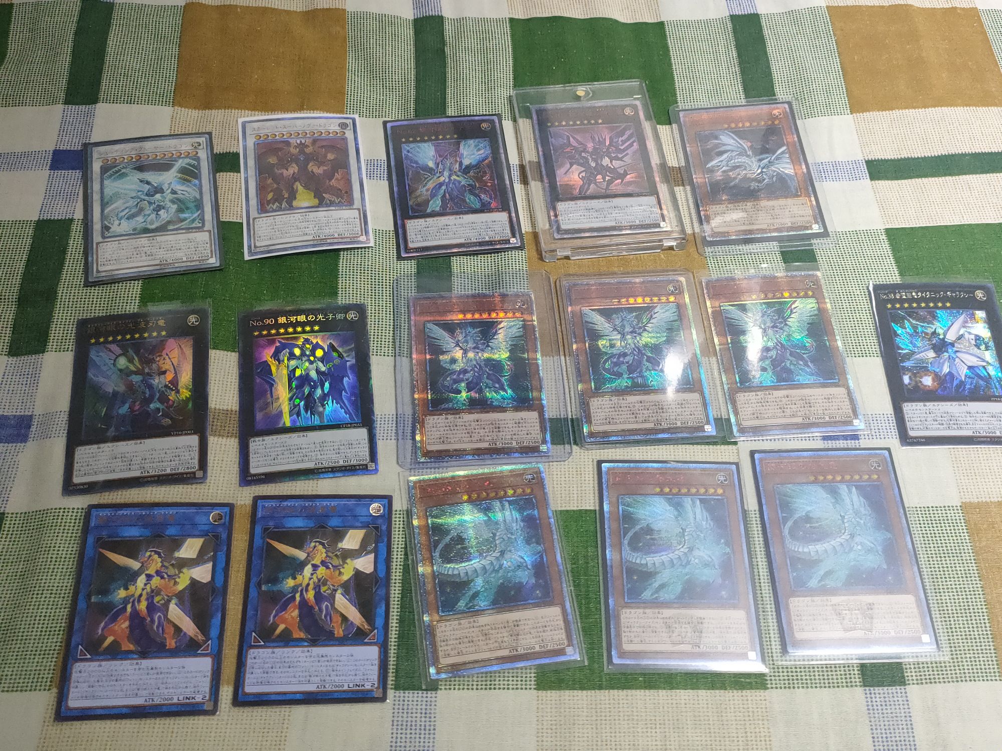 该不会还有人在买游戏王实体卡吧?(在?进来晒卡)