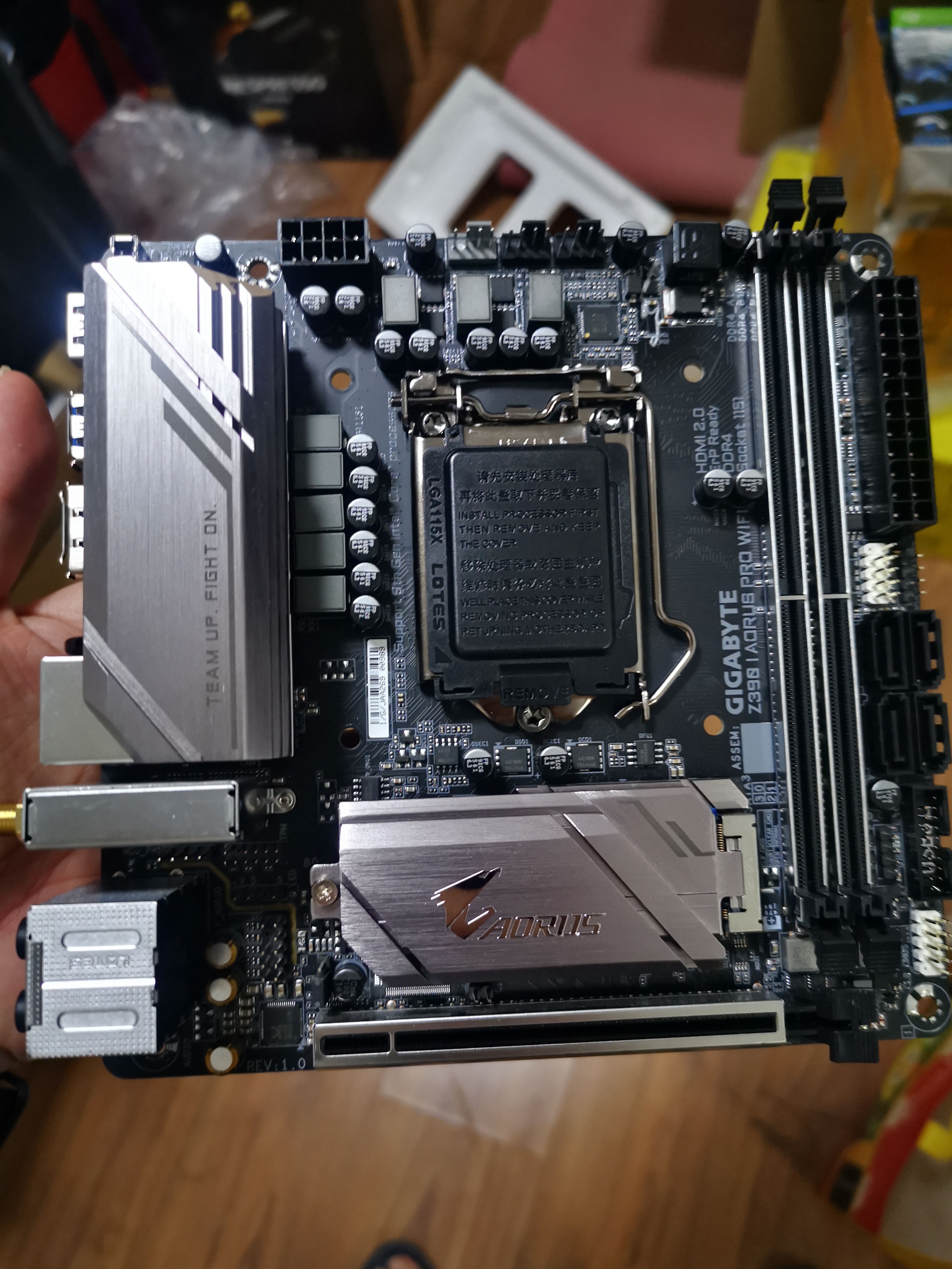 u出了 还剩技嘉z390i 主板 为了尽快出掉降价!