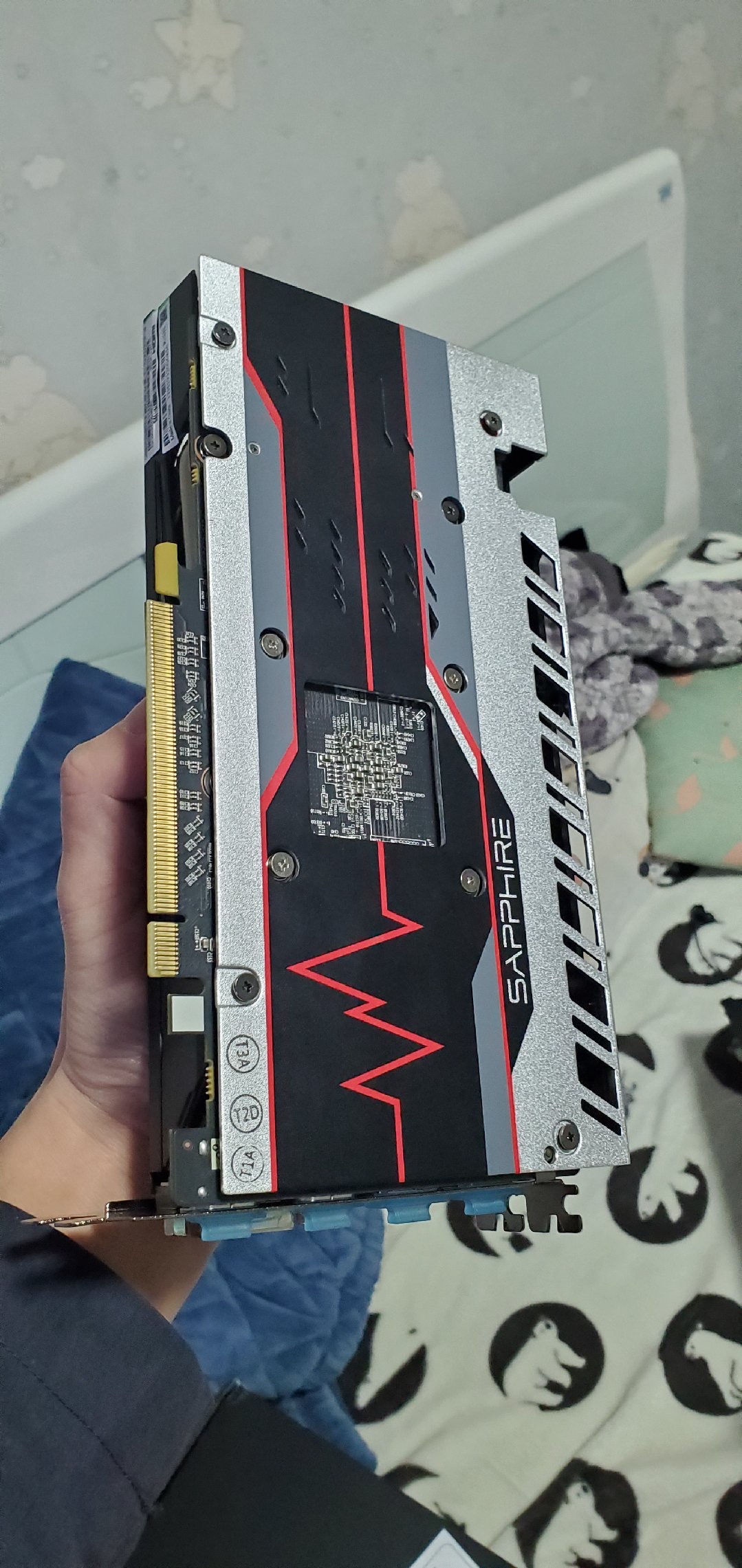 出个一月份买的蓝宝石5808g版本非矿卡