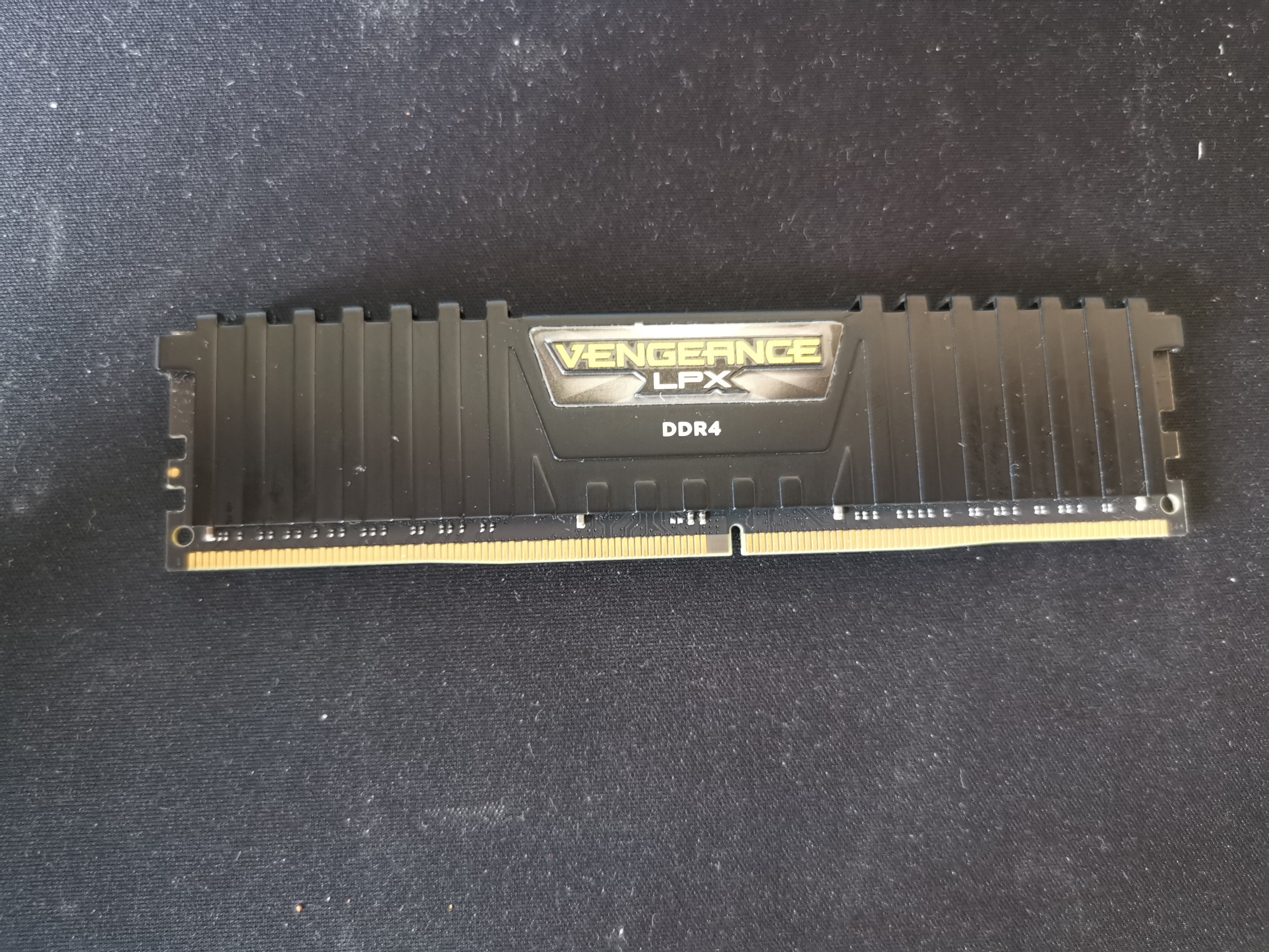 电脑外设海盗船复仇者16gddr43000玄冰400msata128固态